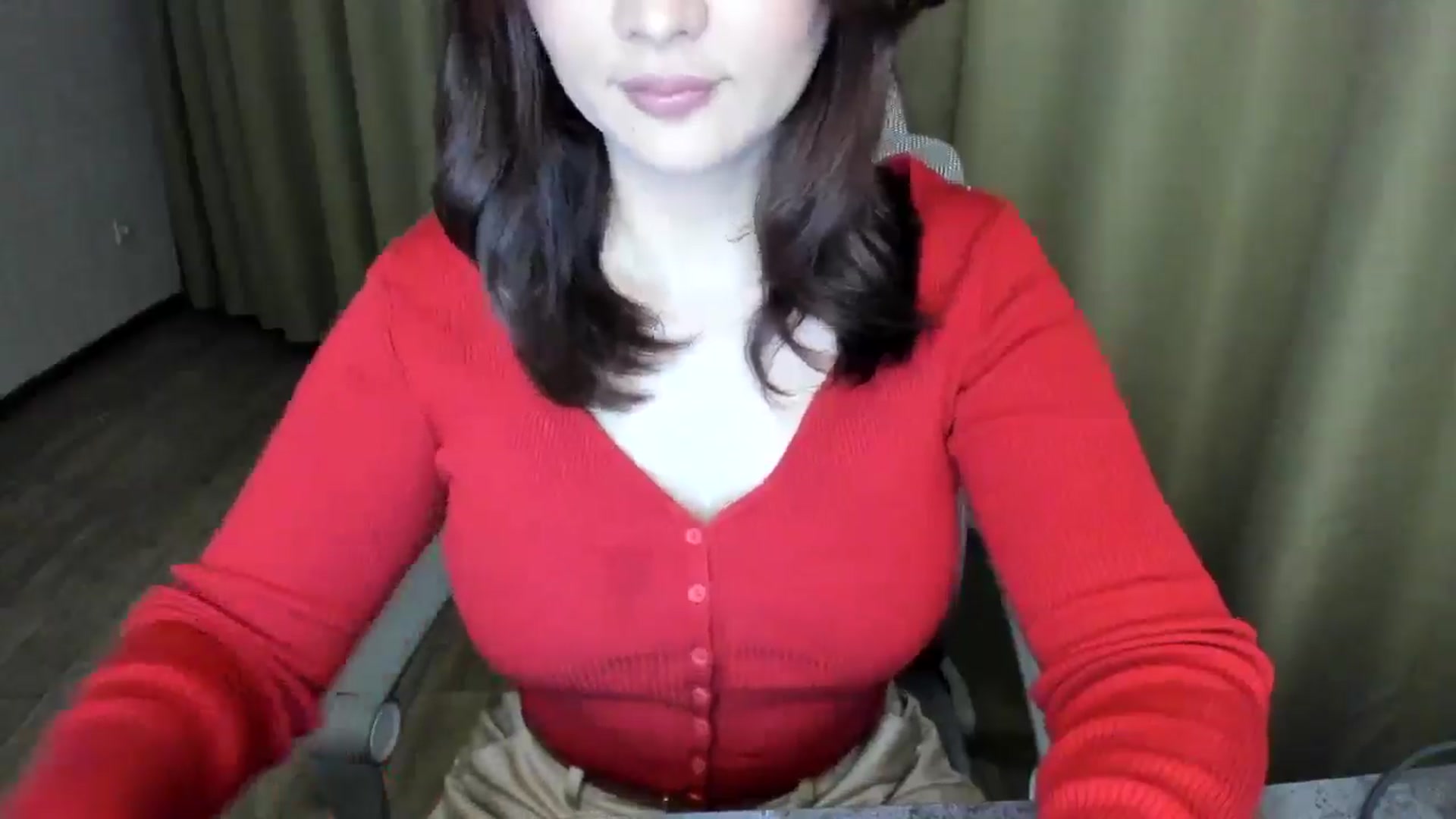 Gallery image thumbnail from Elfleurit's myfreecams stream on, 05/21/2024, 20:05 image 2 of 20