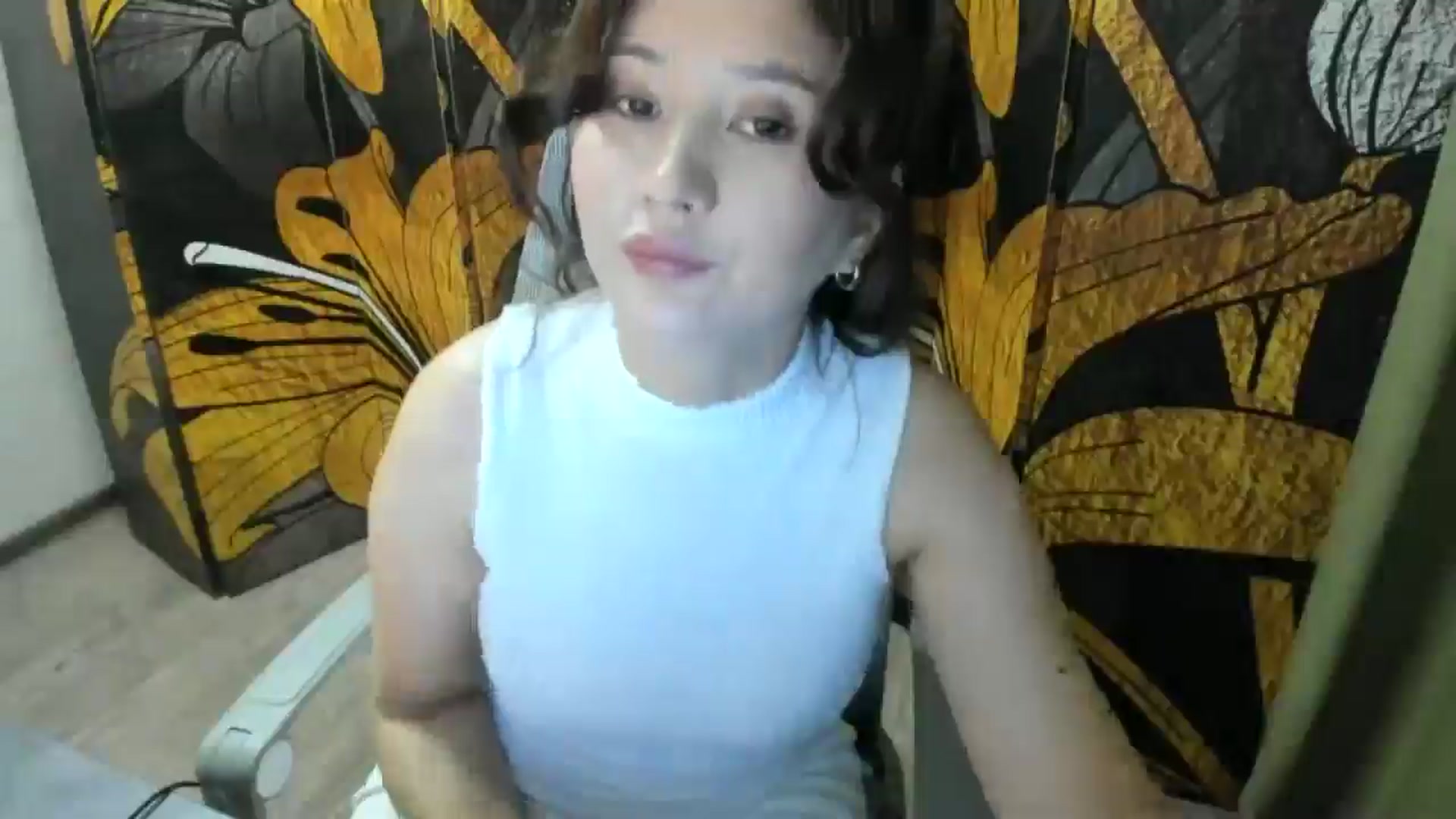 Gallery image thumbnail from Elfleurit's myfreecams stream on, 05/30/2024, 18:54 image 8 of 20