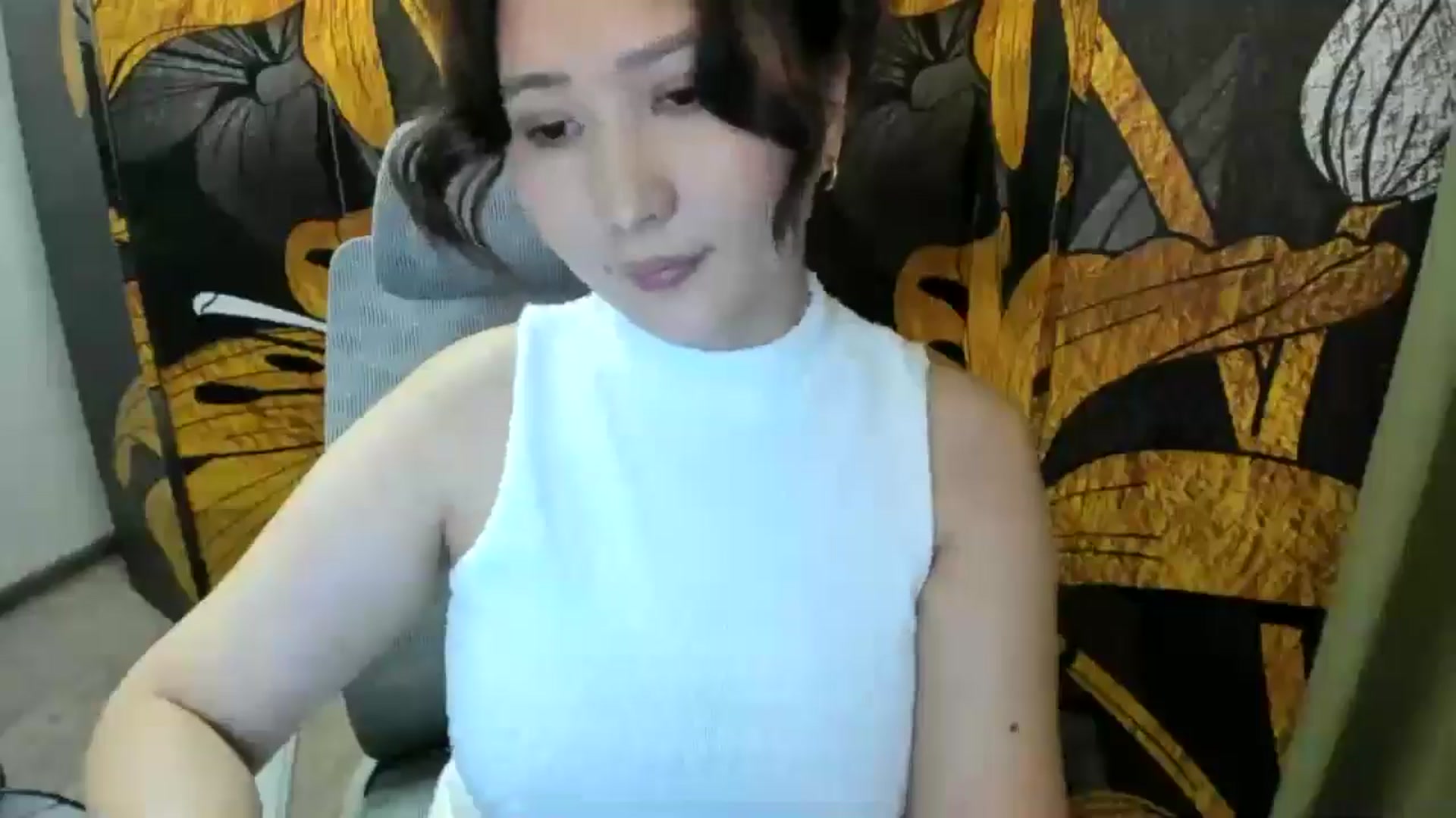 Gallery image thumbnail from Elfleurit's myfreecams stream on, 05/30/2024, 20:26 image 14 of 20