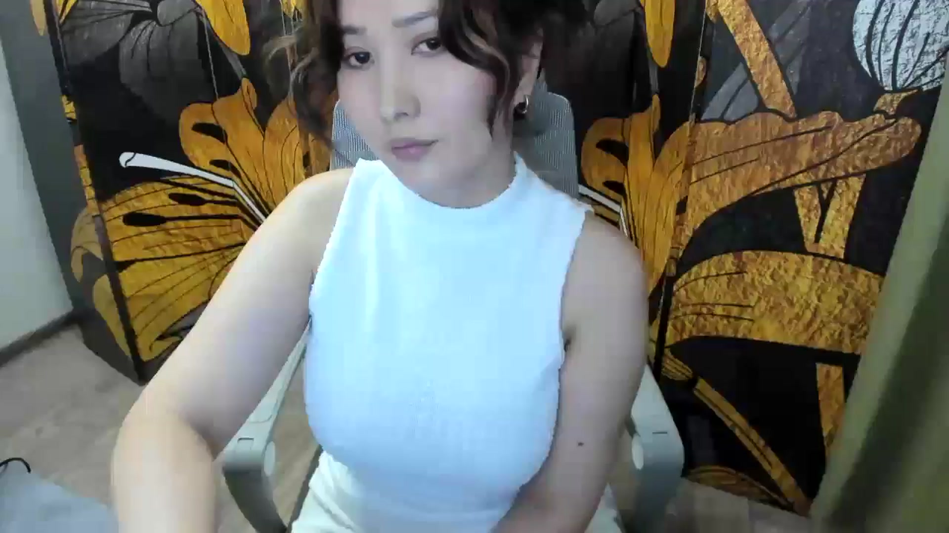Gallery image thumbnail from Elfleurit's myfreecams stream on, 05/30/2024, 20:40 image 16 of 20