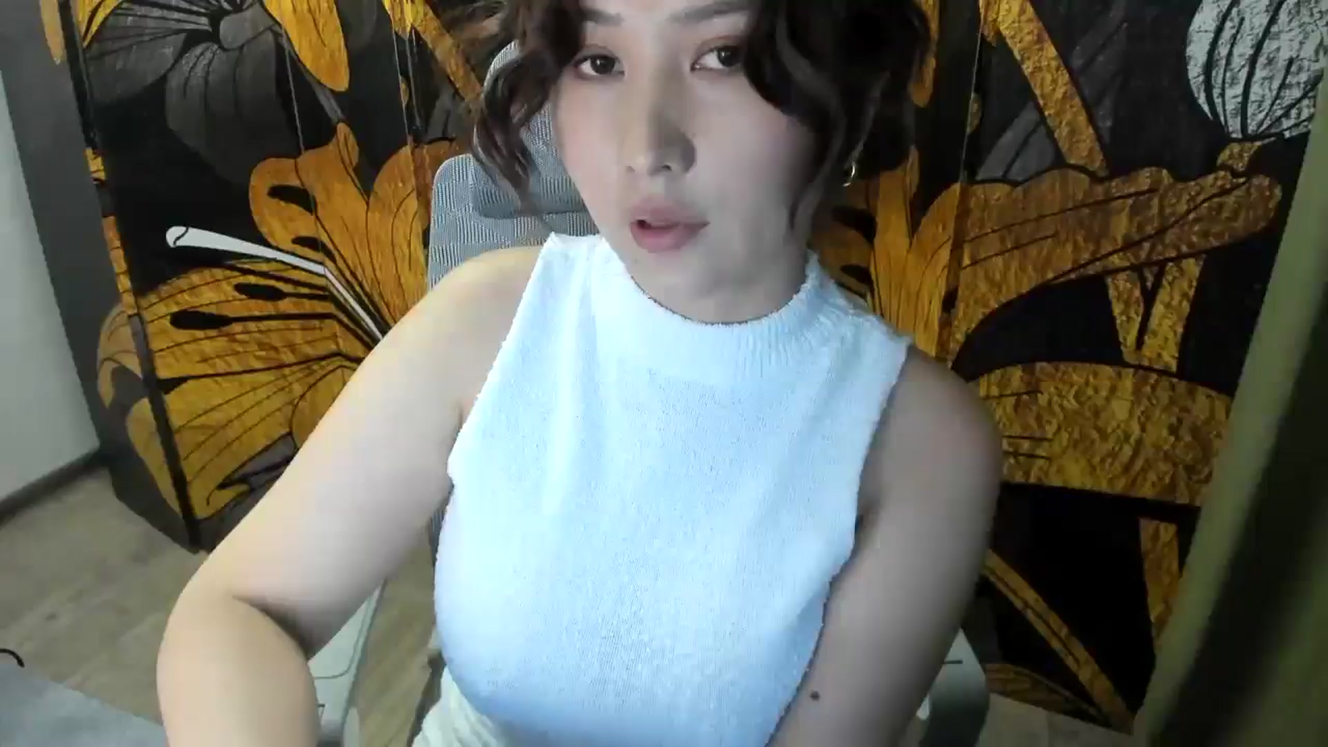 Gallery image thumbnail from Elfleurit's myfreecams stream on, 05/30/2024, 20:40 image 3 of 20
