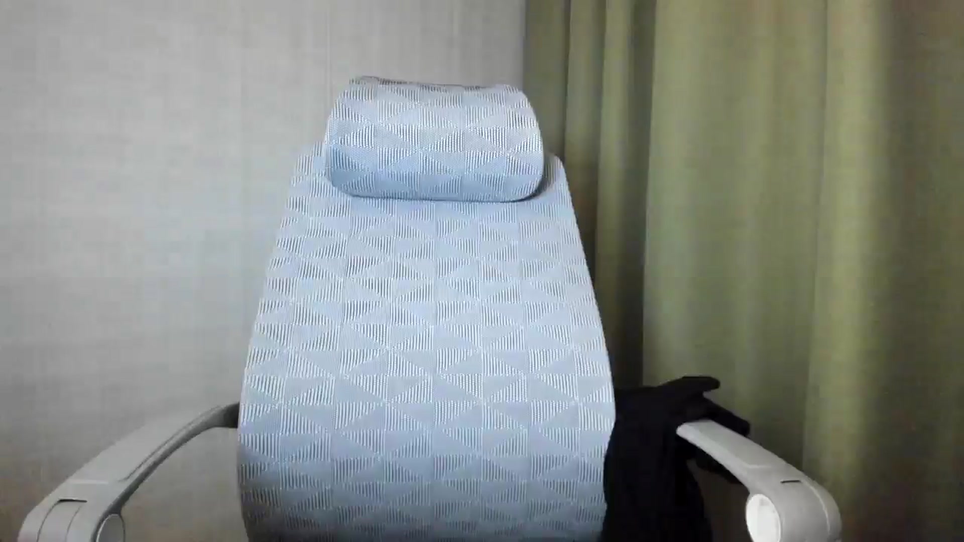 Gallery image thumbnail from Elfleurit's myfreecams stream on, 06/01/2024, 19:47 image 17 of 20