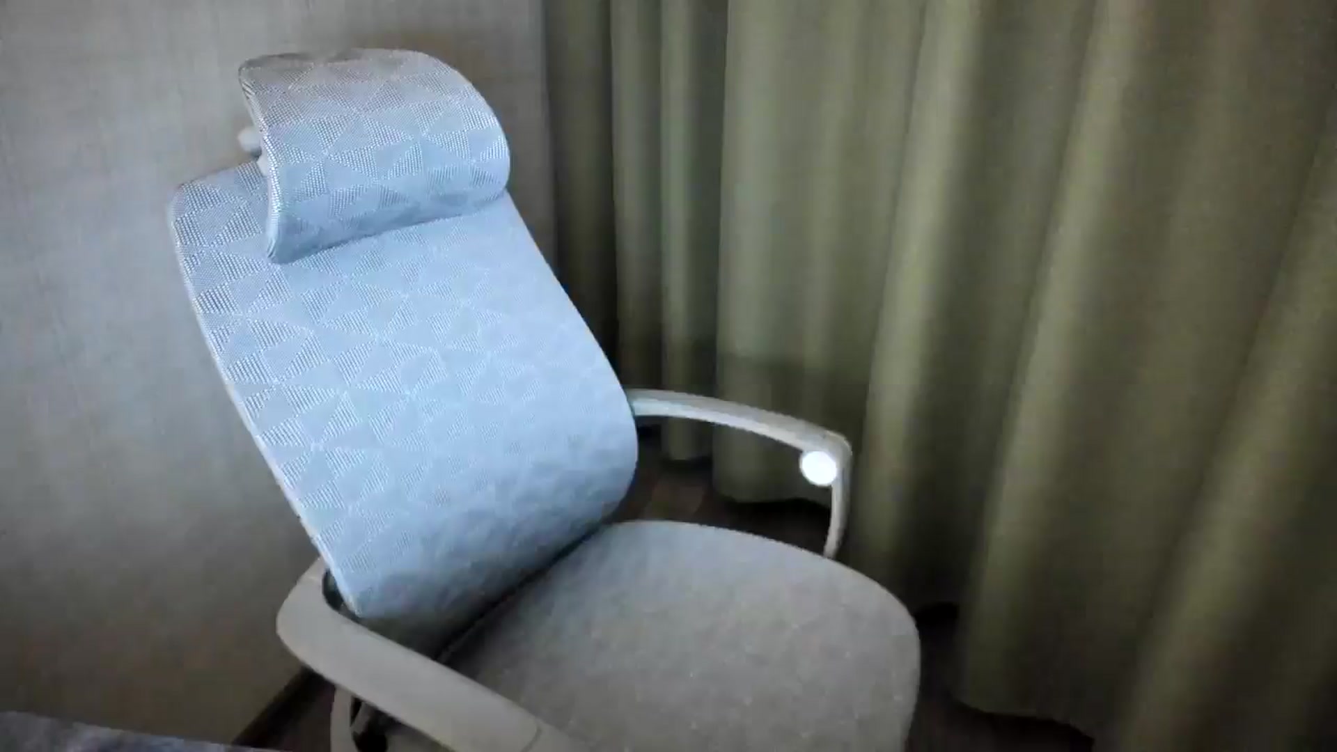 Gallery image thumbnail from Elfleurit's myfreecams stream on, 06/01/2024, 22:15 image 3 of 20