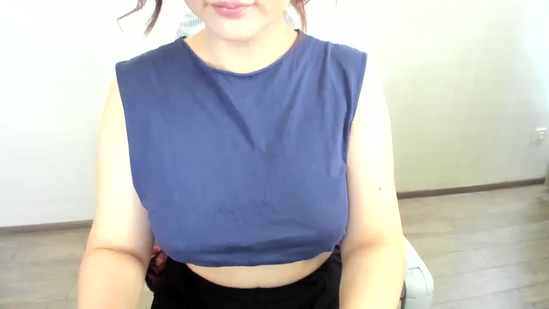 Gallery image thumbnail from Elfleurit's myfreecams stream on, 06/06/2024, 05:23 image 13 of 20
