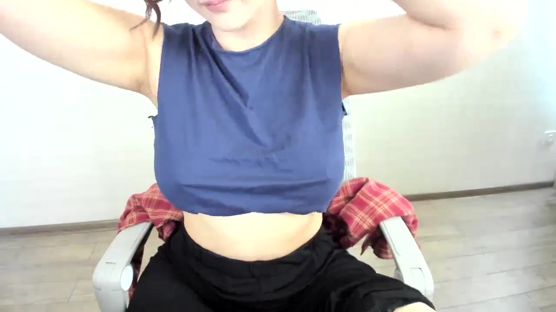 Gallery image thumbnail from Elfleurit's myfreecams stream on, 06/06/2024, 05:23 image 2 of 20