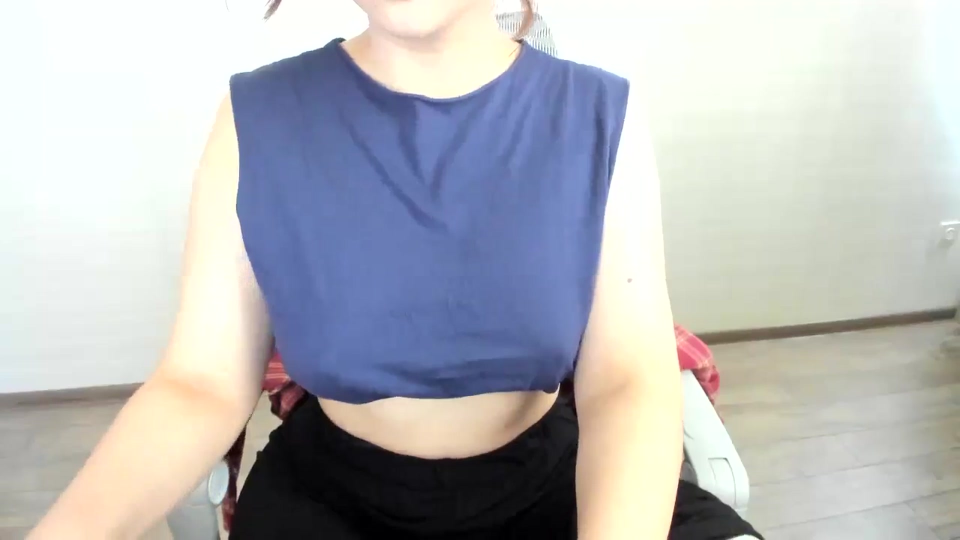 Gallery image thumbnail from Elfleurit's myfreecams stream on, 06/06/2024, 05:23 image 6 of 20