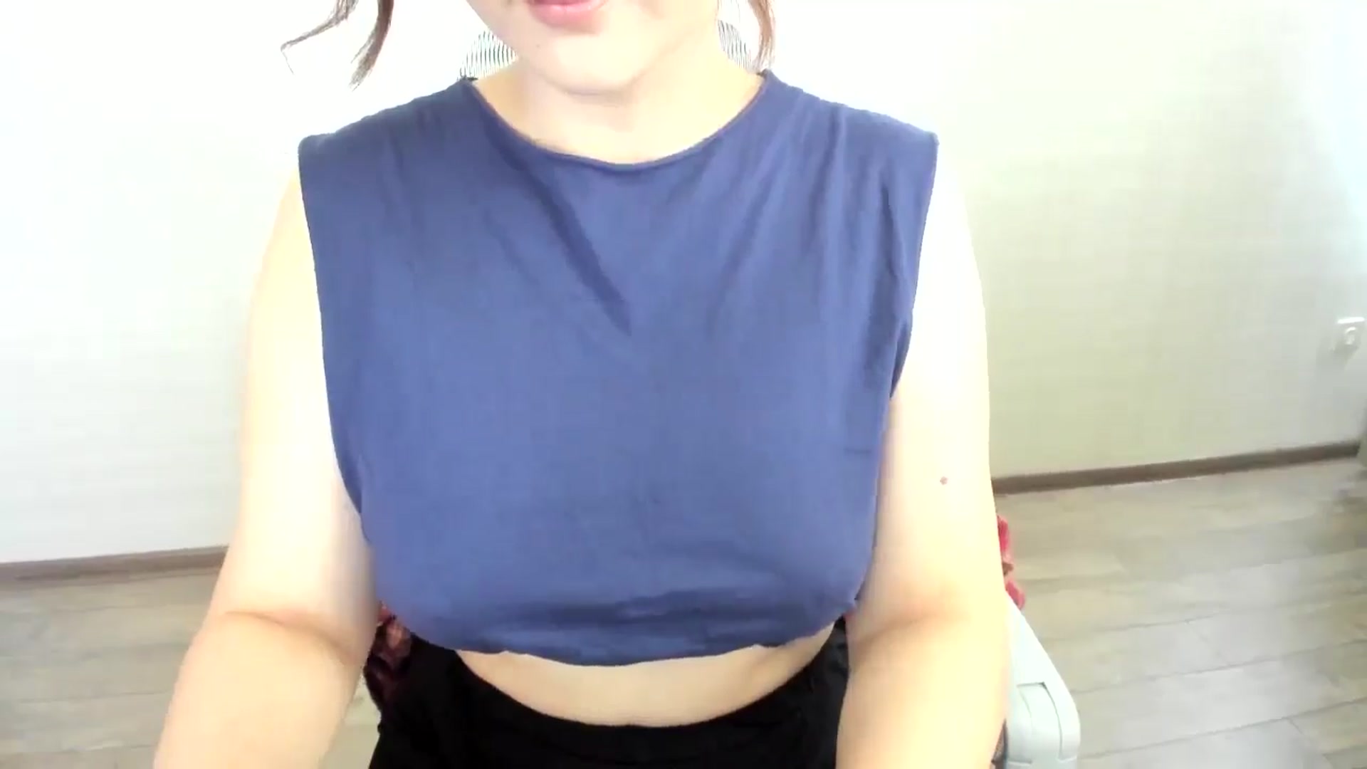 Gallery image thumbnail from Elfleurit's myfreecams stream on, 06/06/2024, 05:23 image 10 of 20