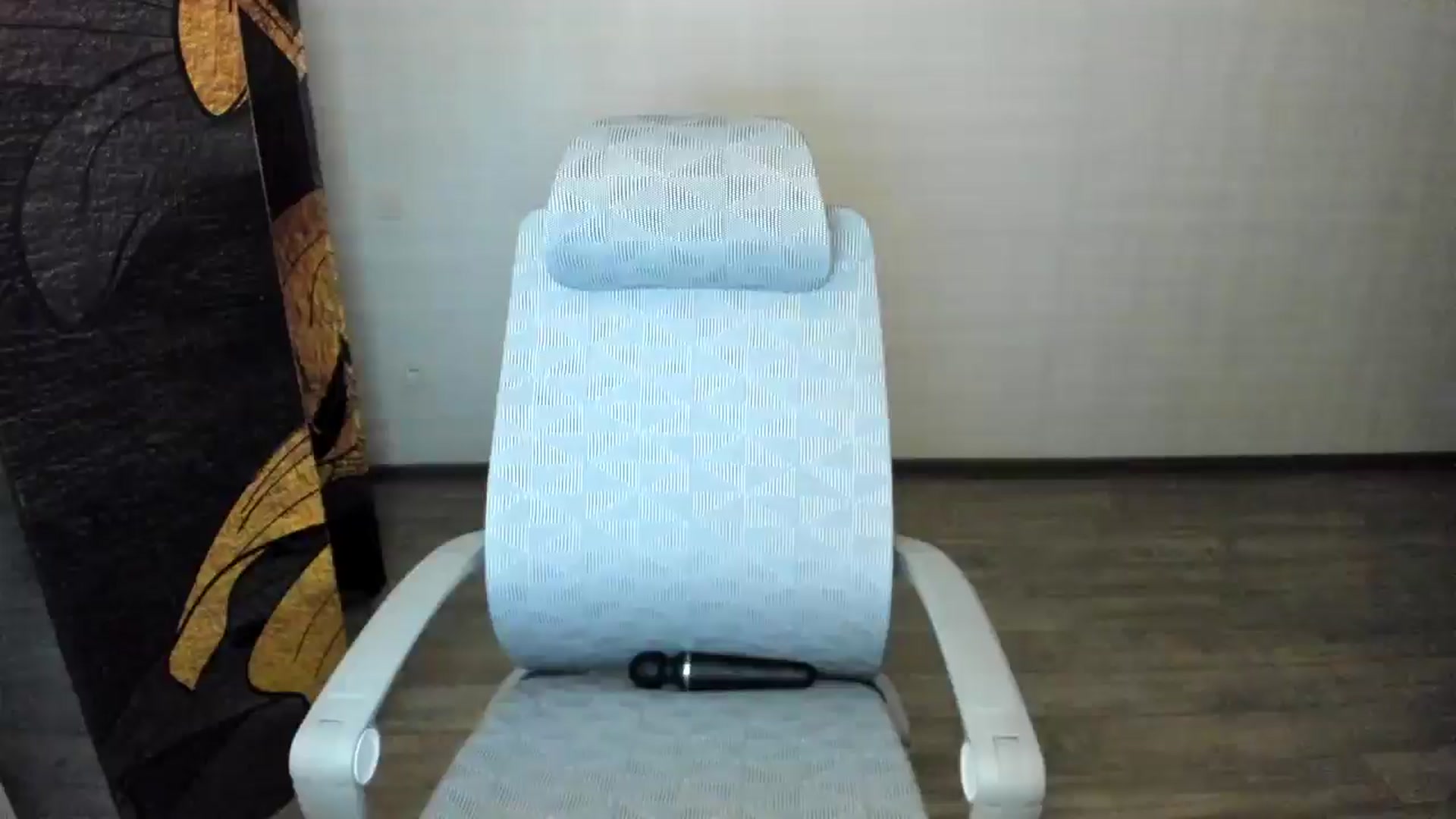Gallery image thumbnail from Elfleurit's myfreecams stream on, 06/07/2024, 19:45 image 16 of 20