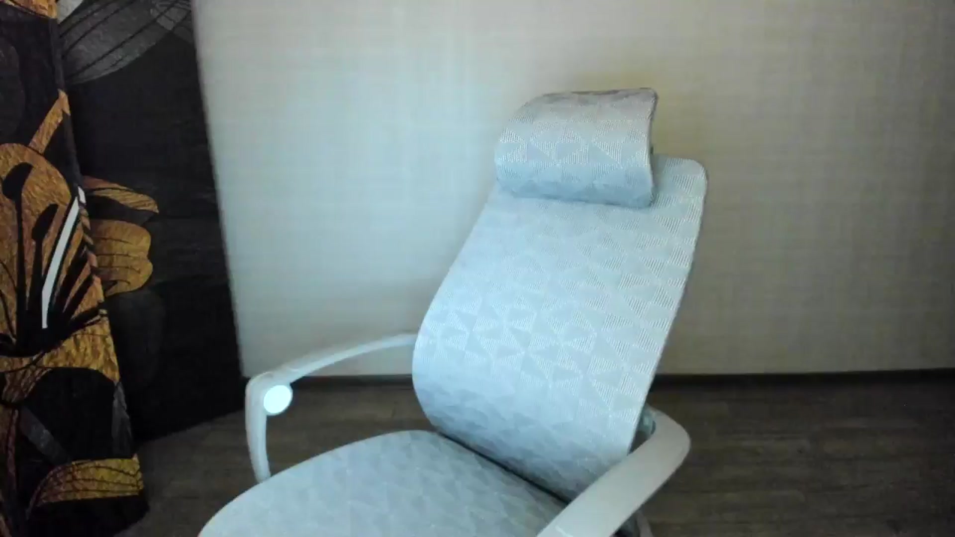Gallery image thumbnail from Elfleurit's myfreecams stream on, 06/11/2024, 19:33 image 12 of 20