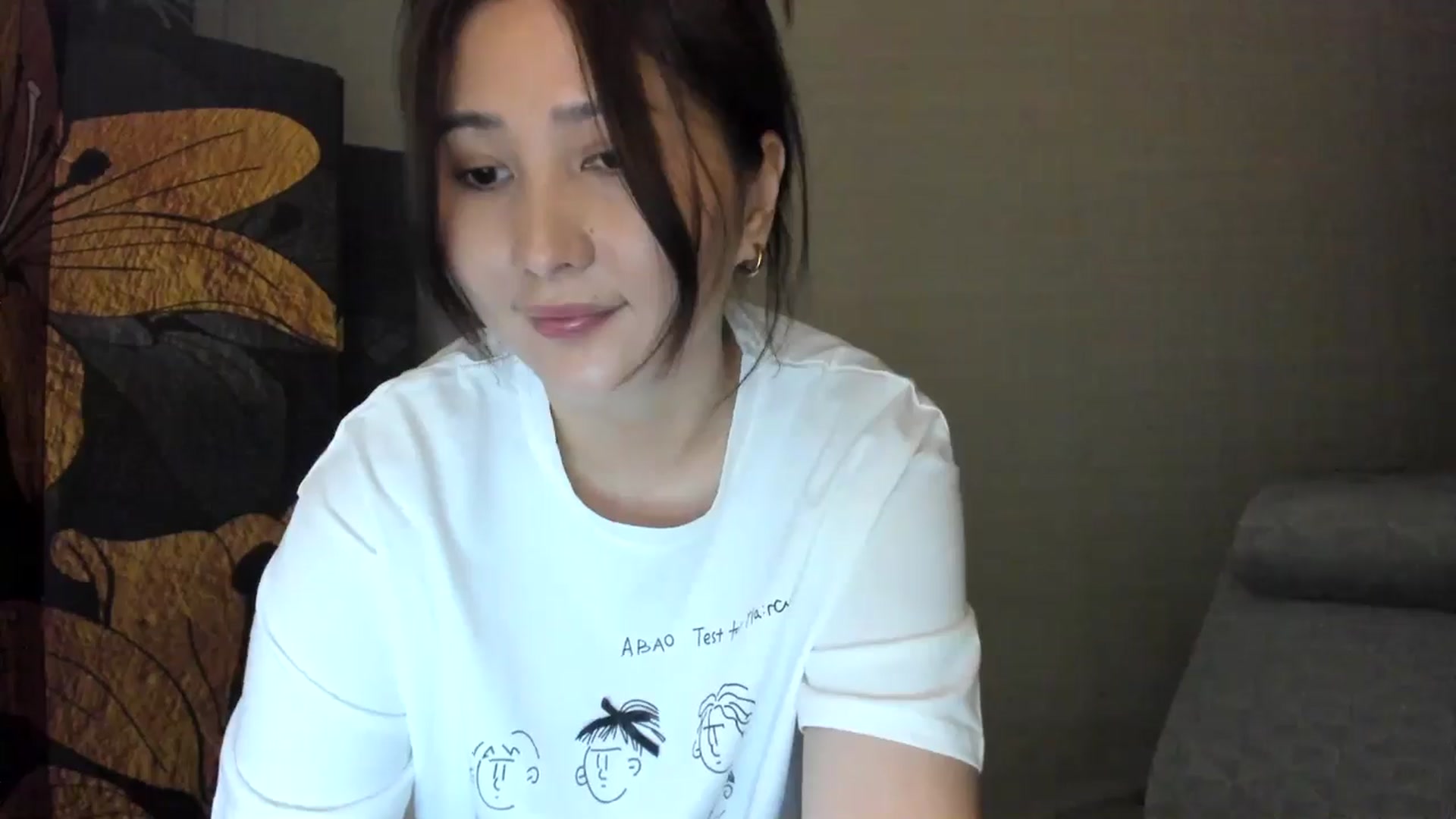 Gallery image thumbnail from Elfleurit's myfreecams stream on, 06/19/2024, 18:04 image 17 of 20