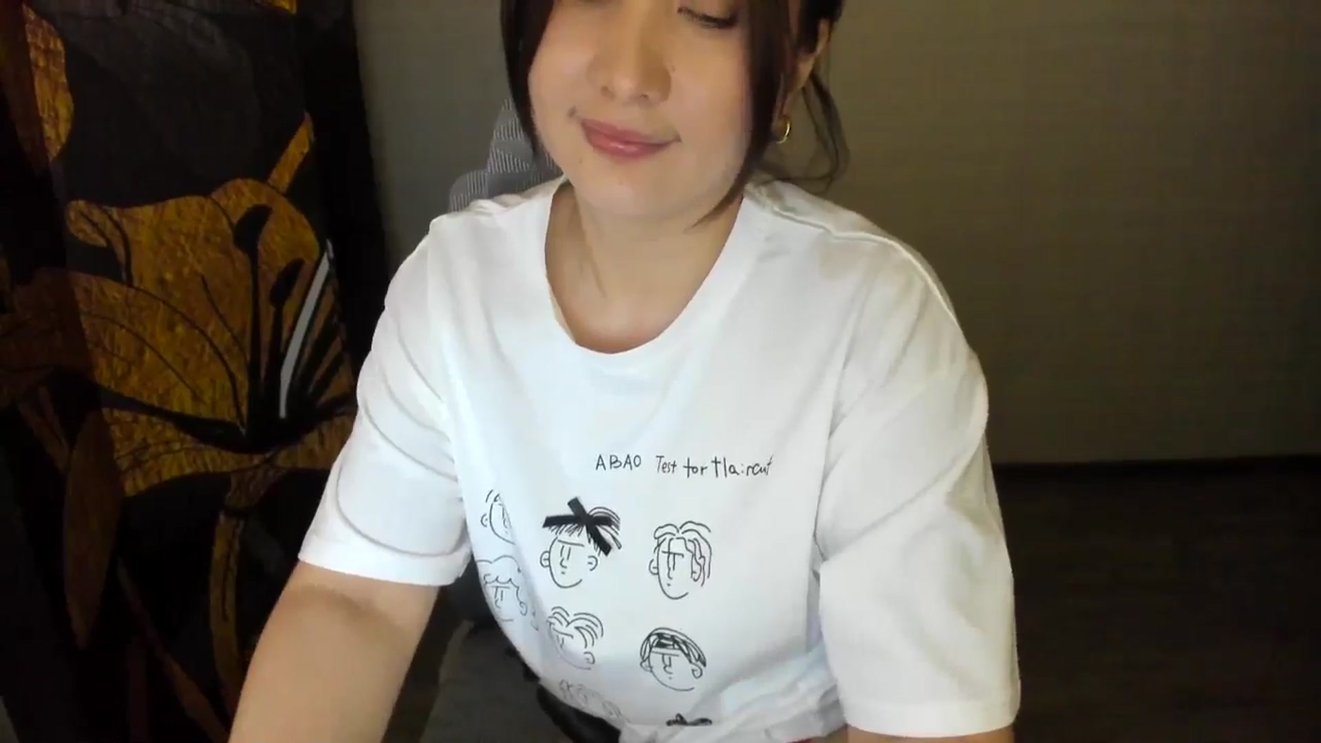 Gallery image thumbnail from Elfleurit's myfreecams stream on, 06/19/2024, 18:32 image 9 of 20
