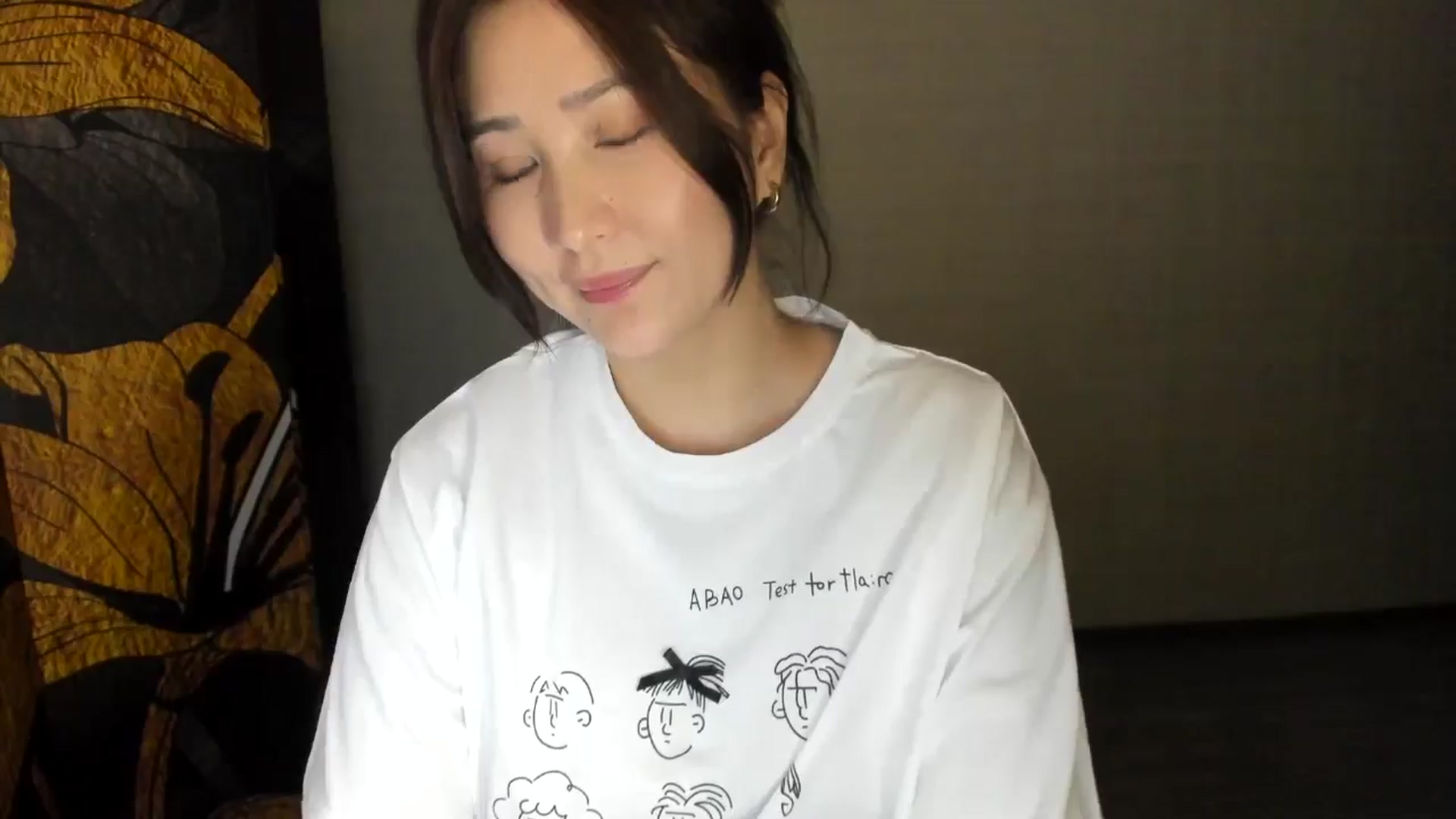 Gallery image thumbnail from Elfleurit's myfreecams stream on, 06/19/2024, 18:54 image 20 of 20