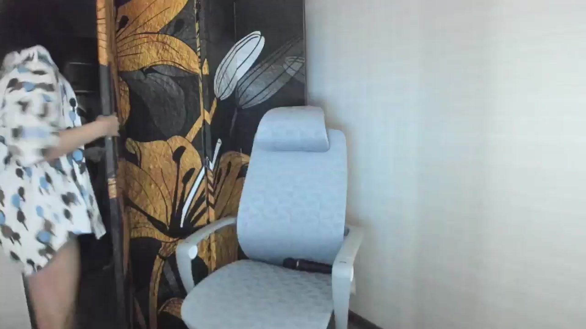Gallery image thumbnail from Elfleurit's myfreecams stream on, 06/20/2024, 23:01 image 1 of 20