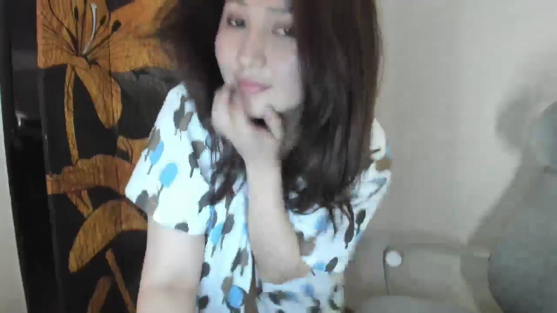 Gallery image thumbnail from Elfleurit's myfreecams stream on, 06/20/2024, 23:19 image 16 of 20