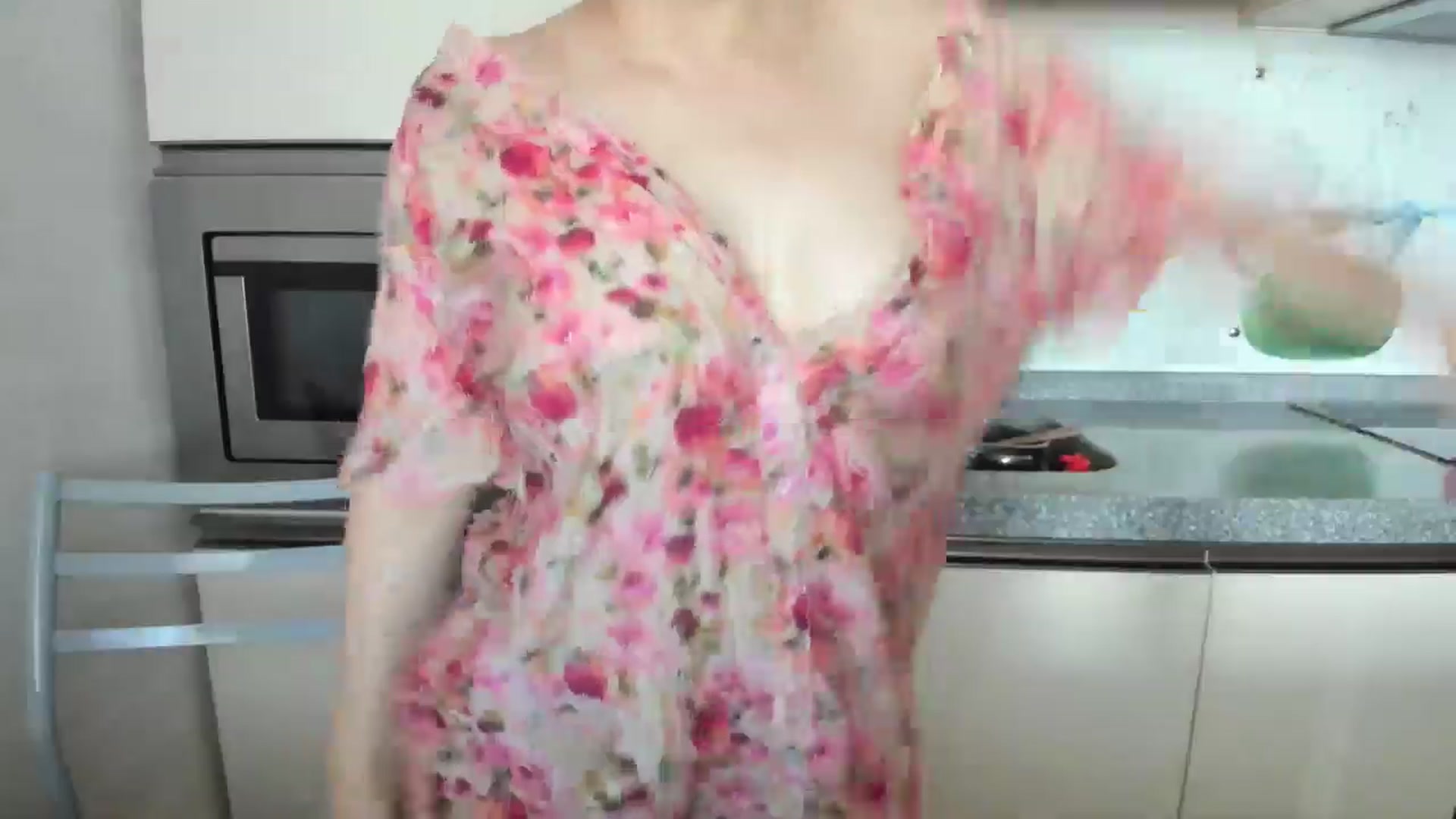 Gallery image thumbnail from Elfleurit's myfreecams stream on, 07/16/2024, 06:53 image 18 of 20