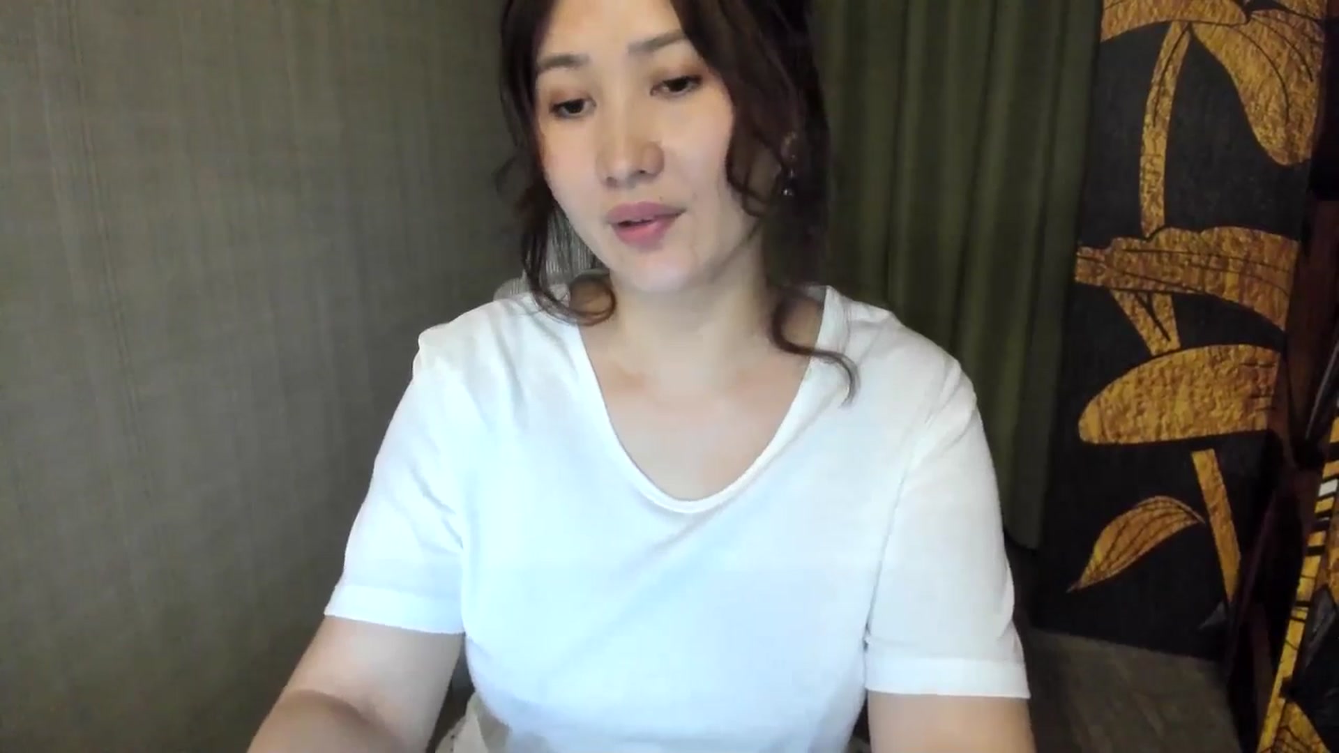Gallery image thumbnail from Elfleurit's myfreecams stream on, 07/17/2024, 17:46 image 20 of 20