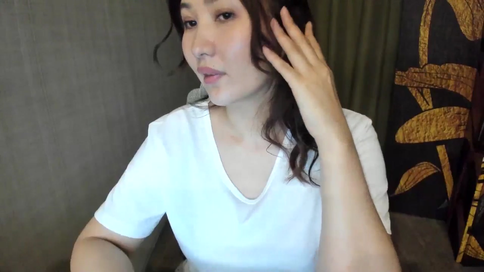 Gallery image thumbnail from Elfleurit's myfreecams stream on, 07/17/2024, 17:46 image 14 of 20