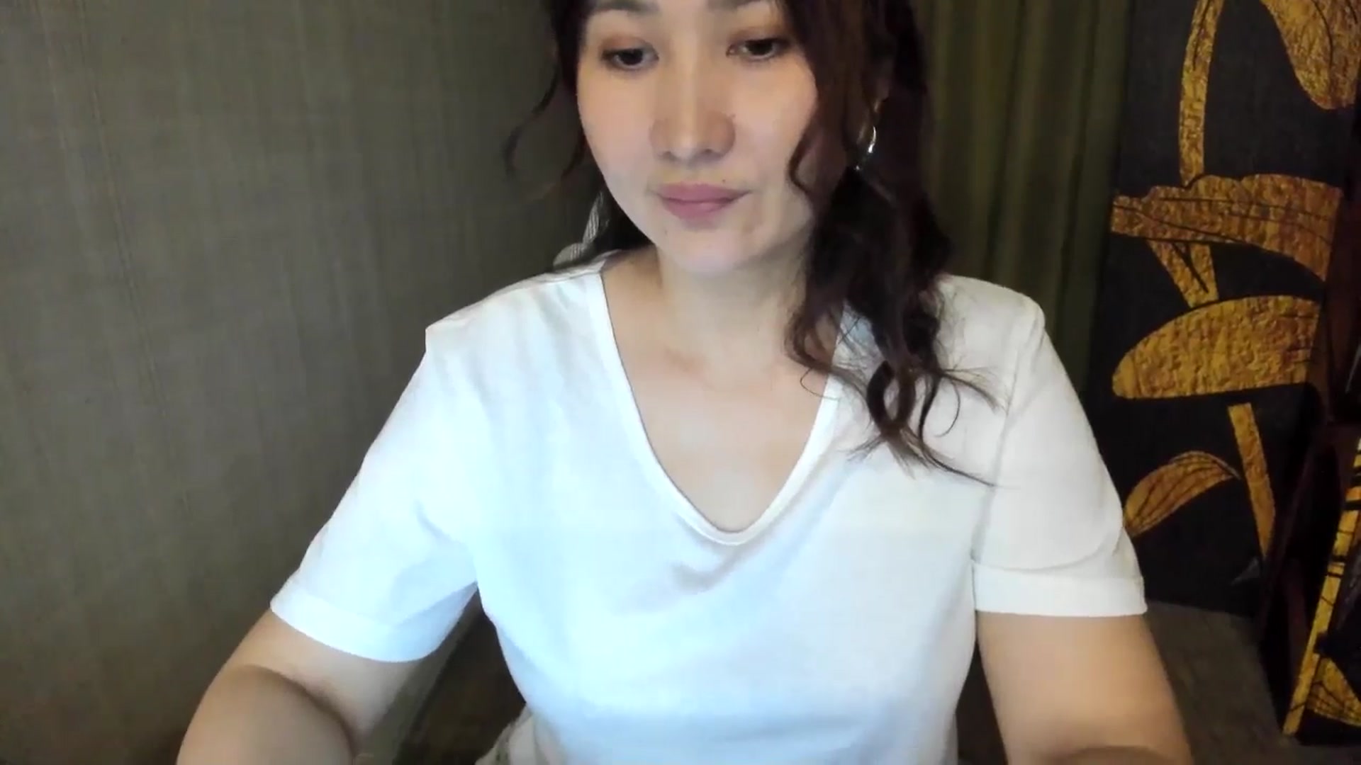 Gallery image thumbnail from Elfleurit's myfreecams stream on, 07/17/2024, 17:46 image 13 of 20