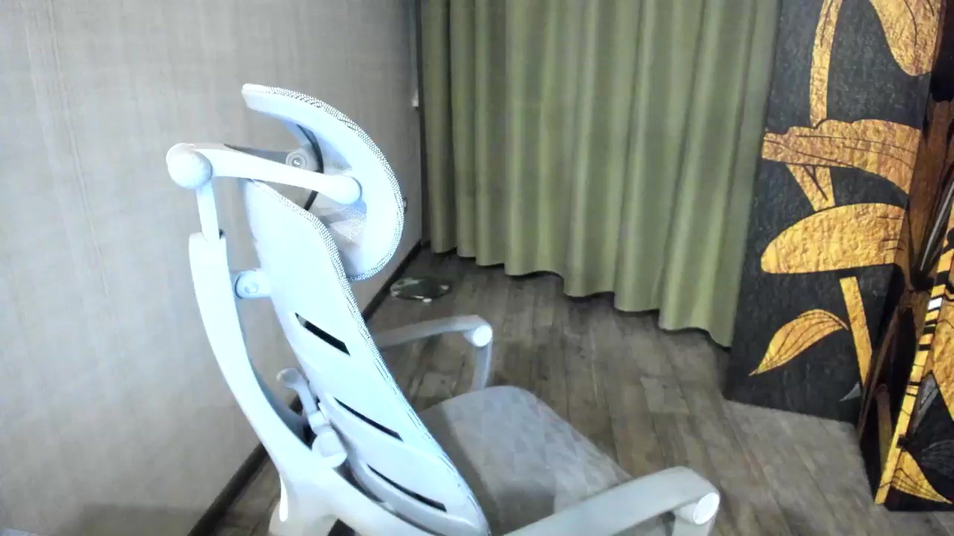 Gallery image thumbnail from Elfleurit's myfreecams stream on, 07/17/2024, 19:24 image 19 of 20