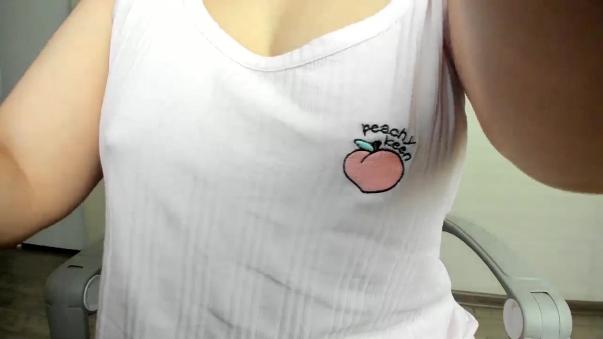 Gallery image thumbnail from Elfleurit's myfreecams stream on, 07/18/2024, 11:44 image 13 of 20