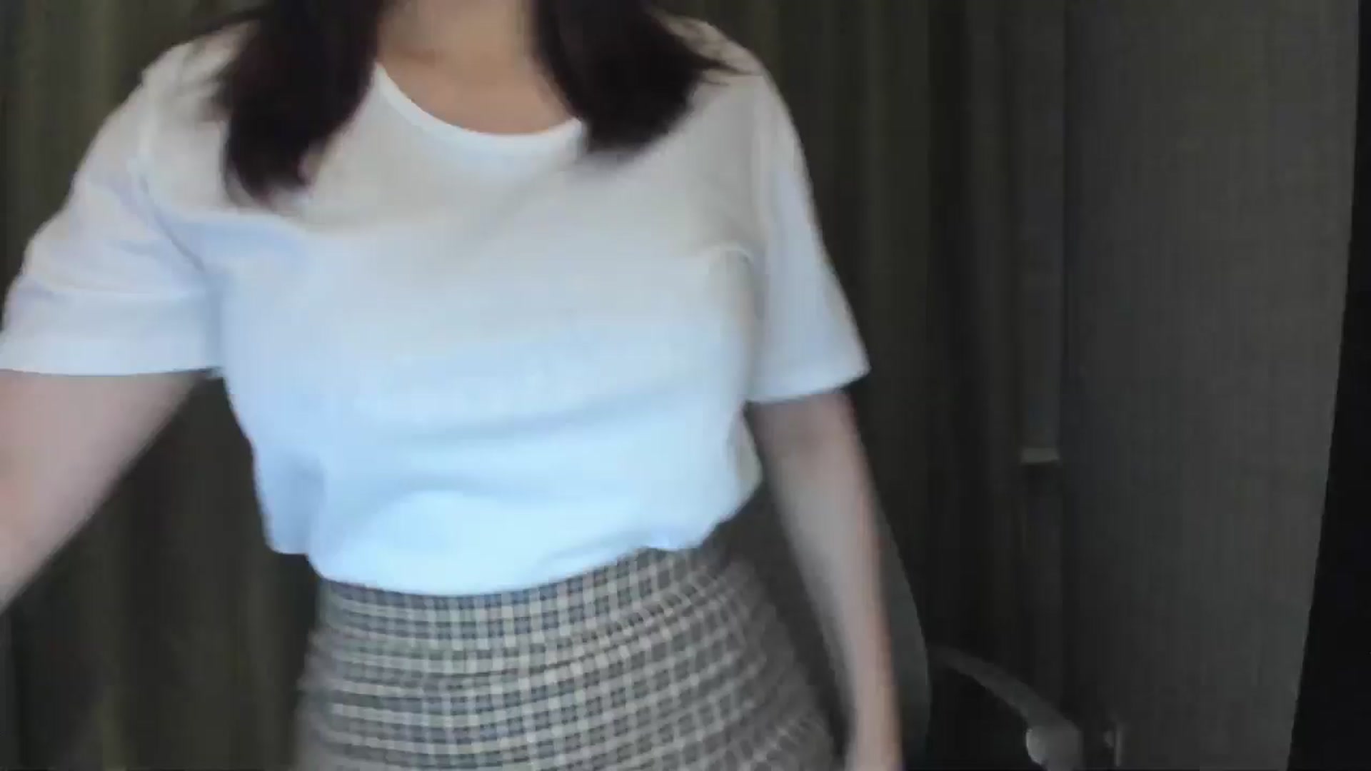 Gallery image thumbnail from Elfleurit's myfreecams stream on, 07/19/2024, 17:10 image 1 of 20