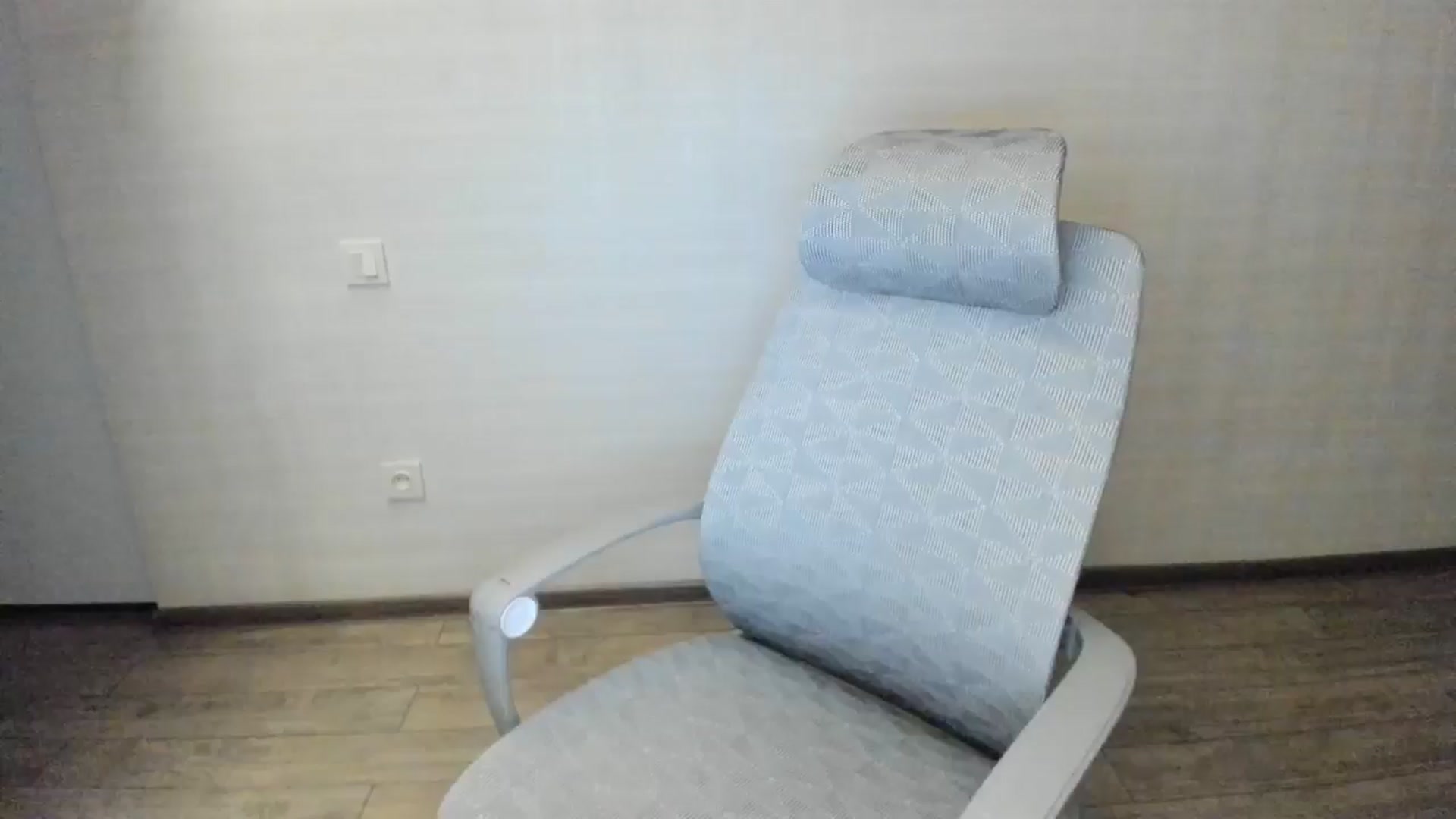 Gallery image thumbnail from Elfleurit's myfreecams stream on, 07/22/2024, 17:13 image 18 of 20