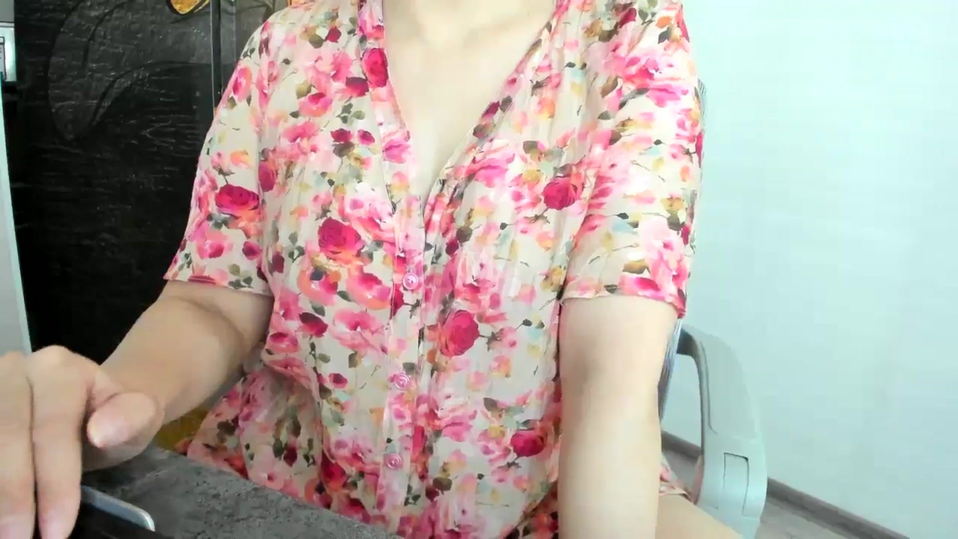 Gallery image thumbnail from Elfleurit's myfreecams stream on, 07/24/2024, 03:42 image 6 of 20