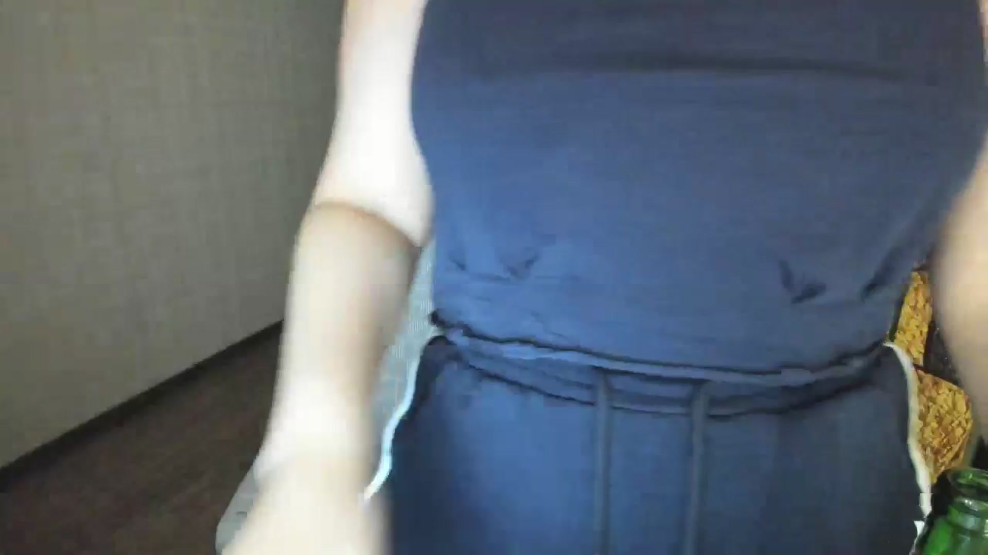 Gallery image thumbnail from Elfleurit's myfreecams stream on, 07/27/2024, 18:02 image 7 of 20
