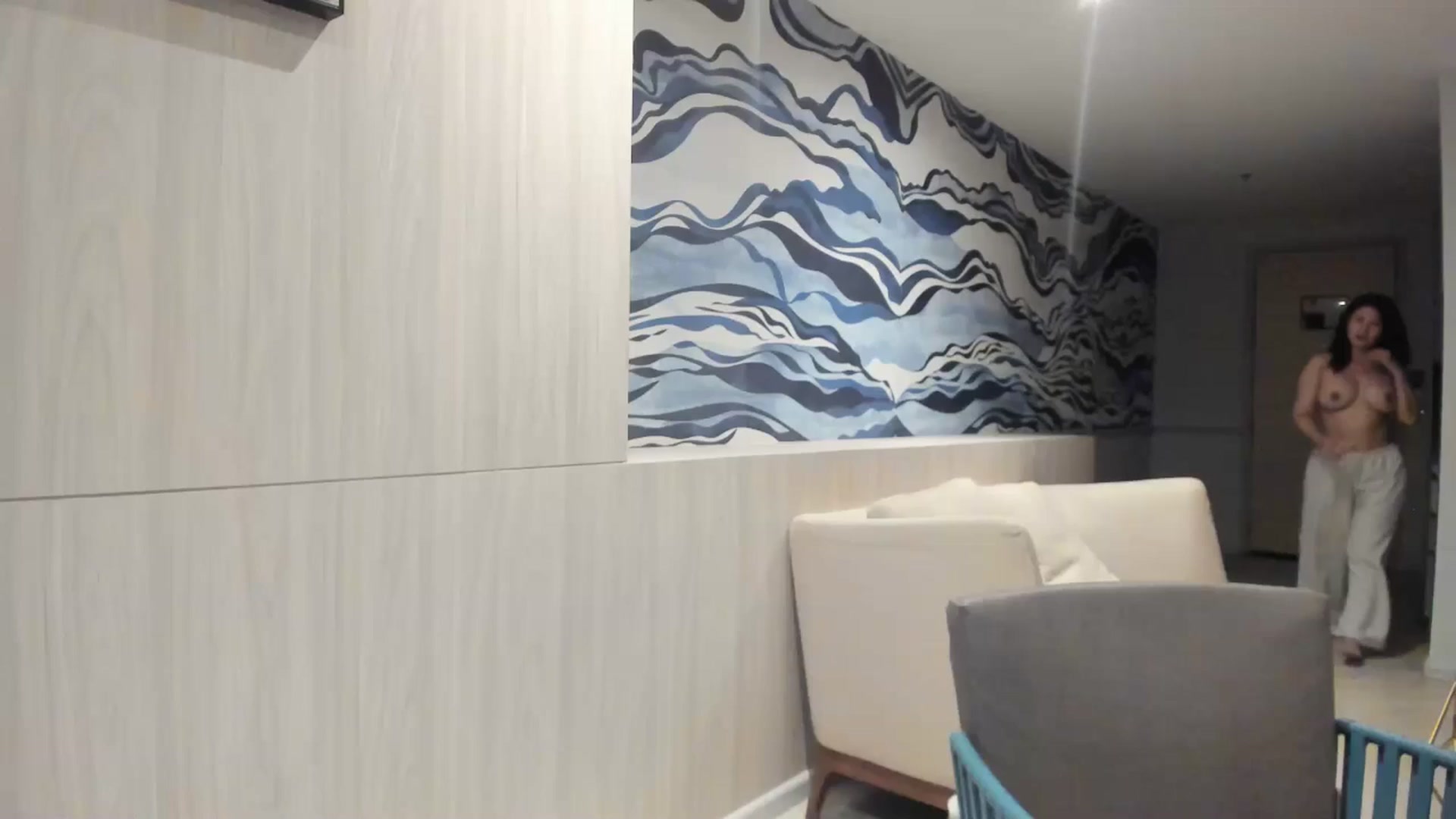 Gallery image thumbnail from Elfleurit's myfreecams stream on, 08/03/2024, 14:25 image 9 of 20