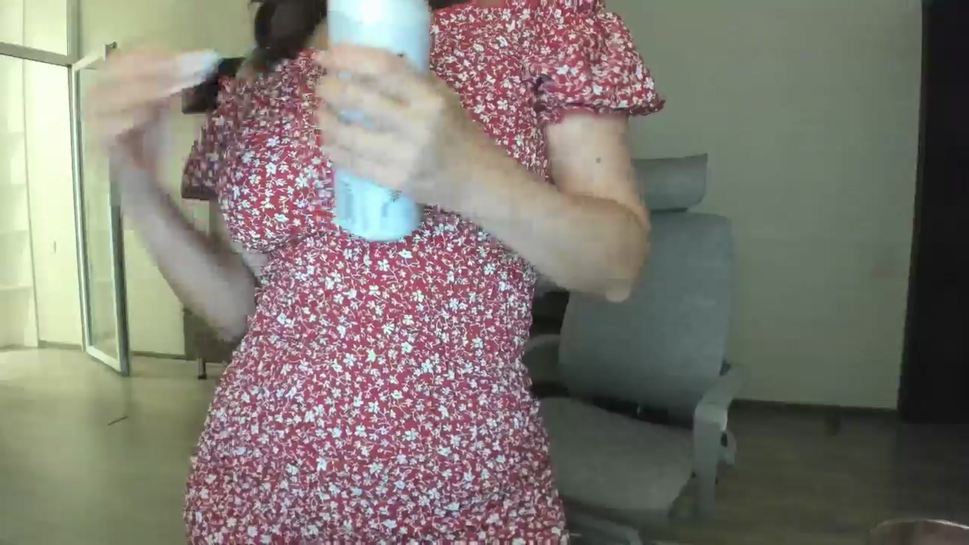 Gallery image thumbnail from Elfleurit's myfreecams stream on, 08/21/2024, 17:48 image 15 of 20