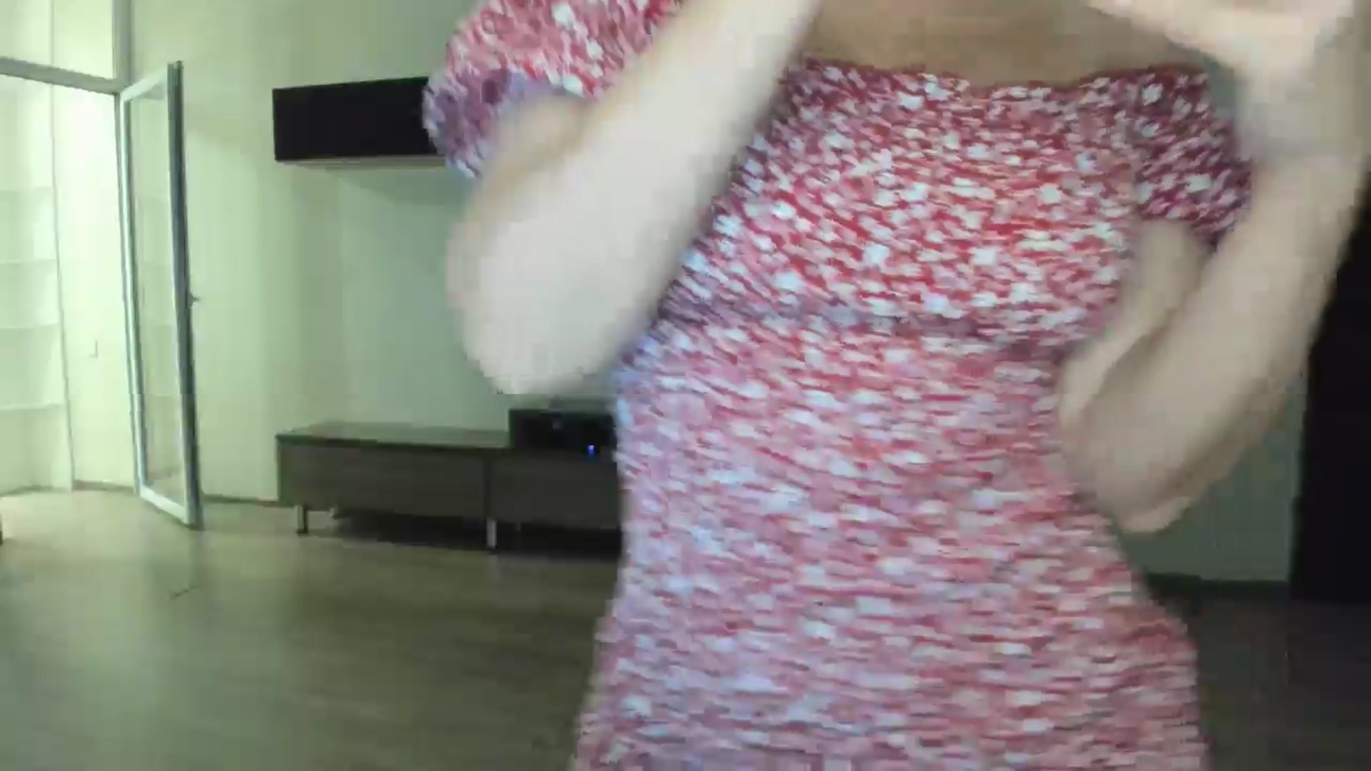 Gallery image thumbnail from Elfleurit's myfreecams stream on, 08/21/2024, 17:48 image 12 of 20