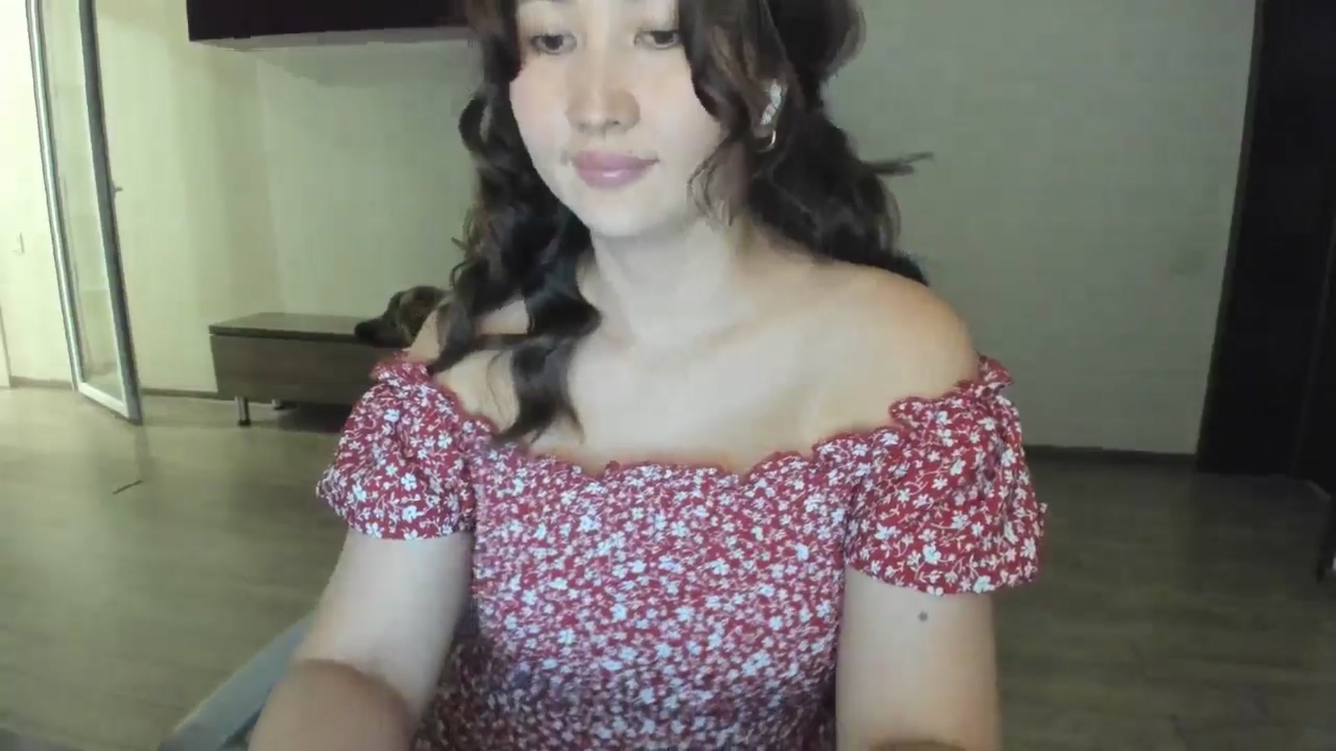 Gallery image thumbnail from Elfleurit's myfreecams stream on, 08/21/2024, 17:48 image 20 of 20