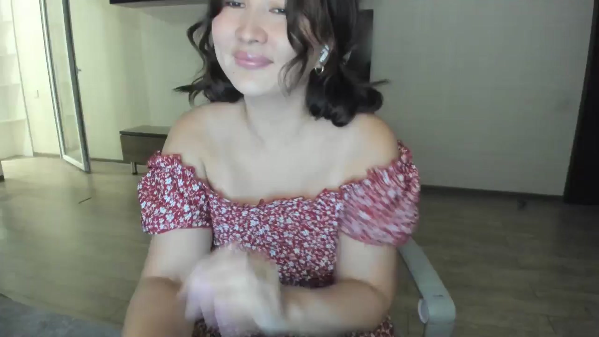 Gallery image thumbnail from Elfleurit's myfreecams stream on, 08/21/2024, 17:48 image 9 of 20