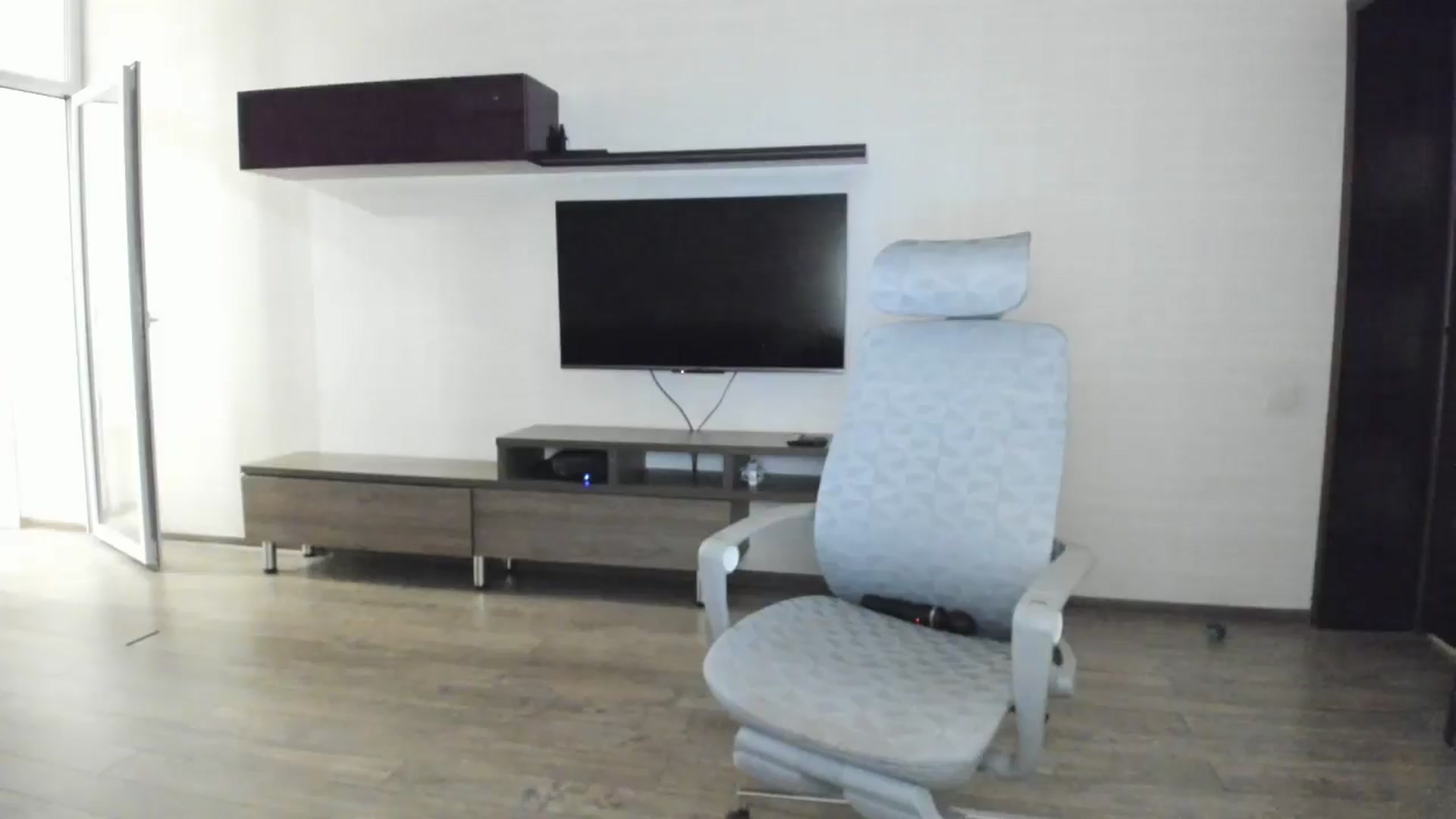 Gallery image thumbnail from Elfleurit's myfreecams stream on, 08/21/2024, 17:48 image 14 of 20