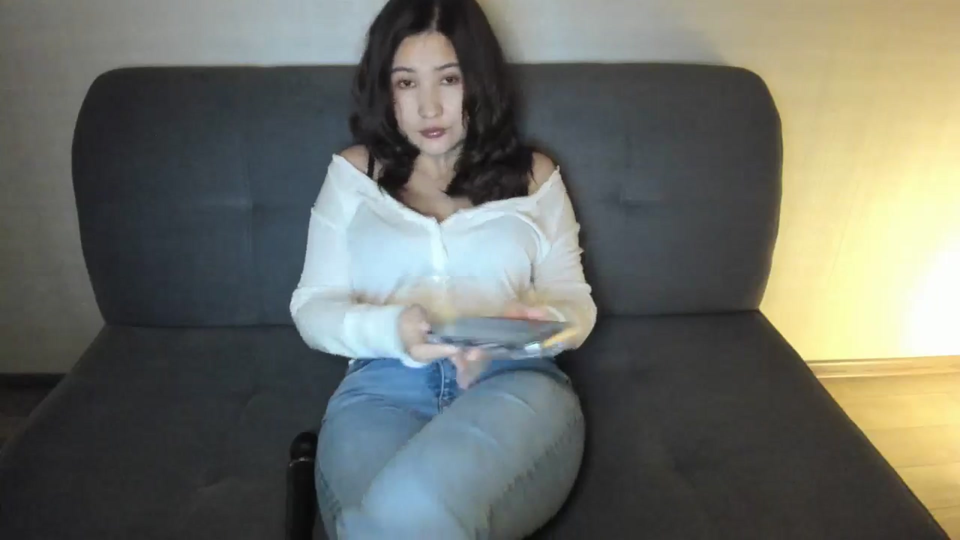 Gallery image thumbnail from Elfleurit's myfreecams stream on, 10/21/2024, 23:45 image 7 of 20