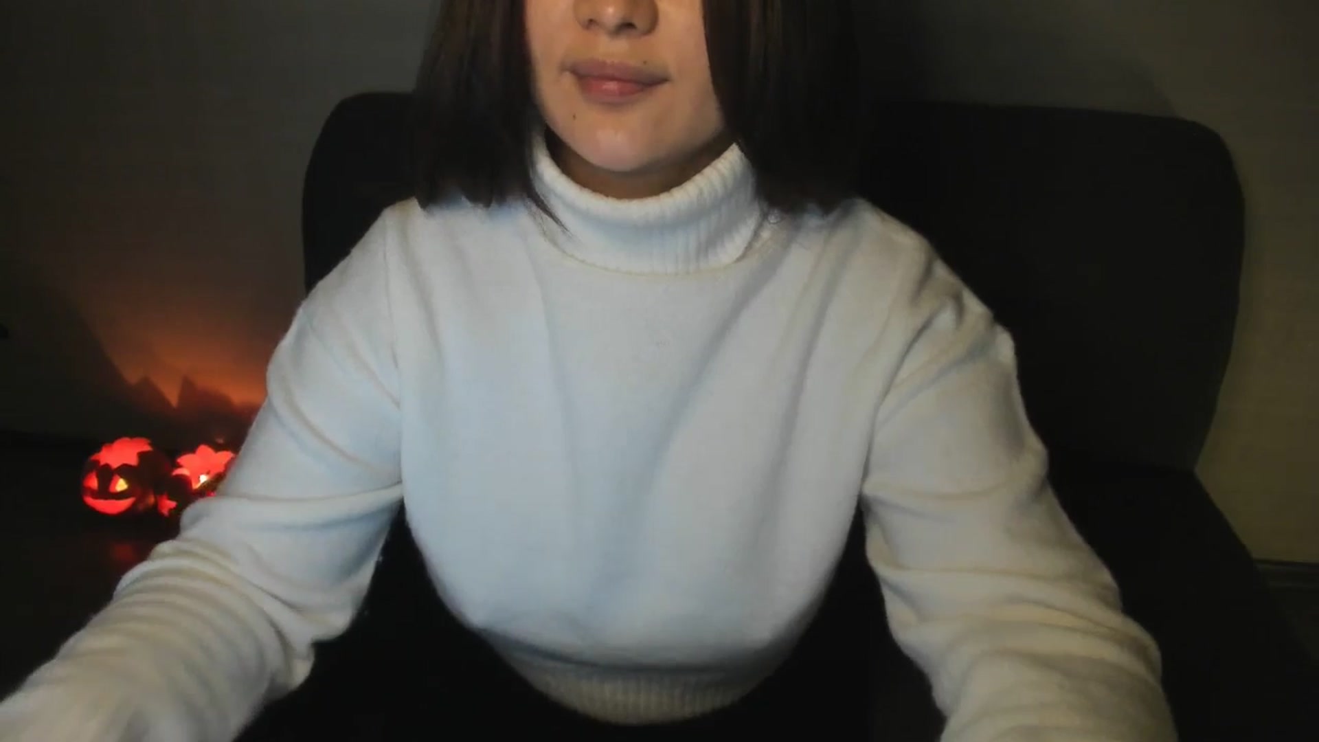 Gallery image thumbnail from Elfleurit's myfreecams stream on, 10/24/2024, 01:19 image 16 of 20