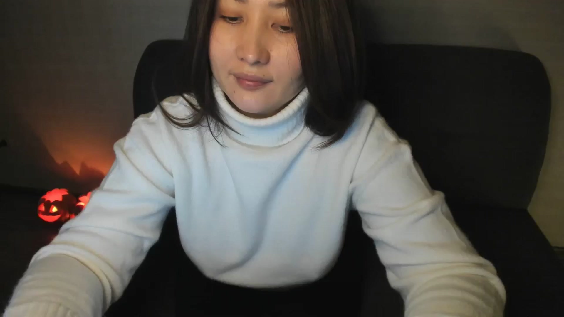 Gallery image thumbnail from Elfleurit's myfreecams stream on, 10/24/2024, 01:19 image 13 of 20