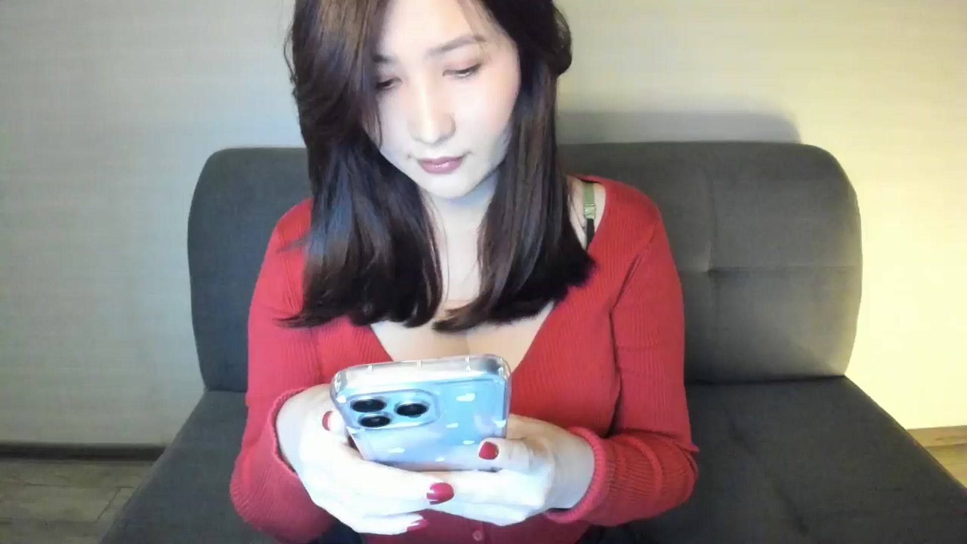 Gallery image thumbnail from Elfleurit's myfreecams stream on, 11/11/2024, 23:37 image 1 of 20