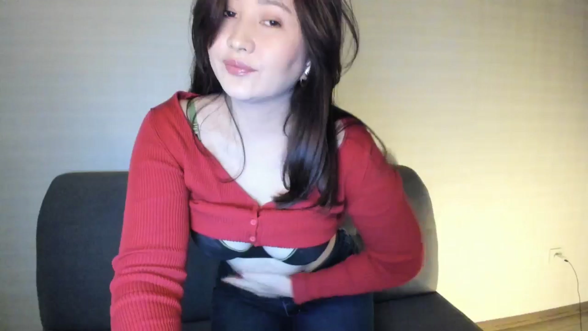 Gallery image thumbnail from Elfleurit's myfreecams stream on, 11/11/2024, 23:37 image 9 of 20