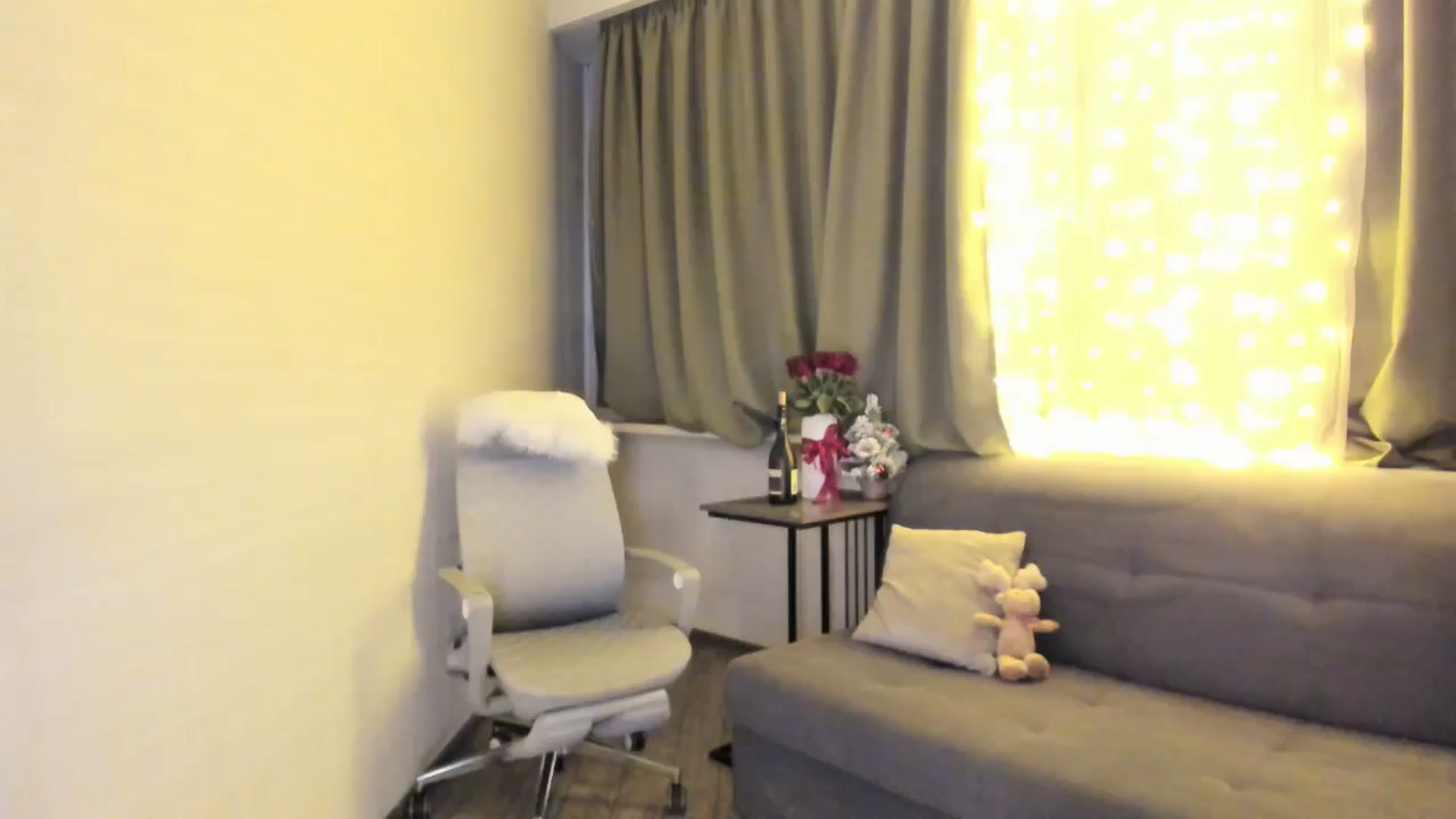 Gallery image thumbnail from Elfleurit's myfreecams stream on, 12/12/2024, 17:27 image 19 of 20