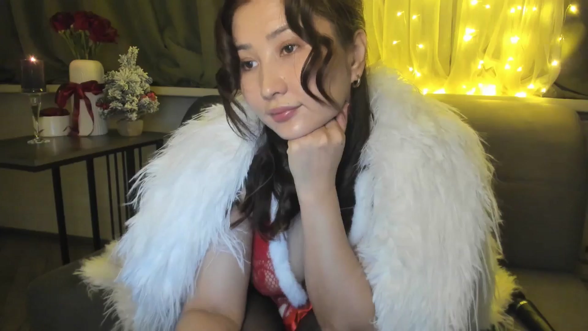 Gallery image thumbnail from Elfleurit's myfreecams stream on, 12/13/2024, 21:28 image 8 of 20