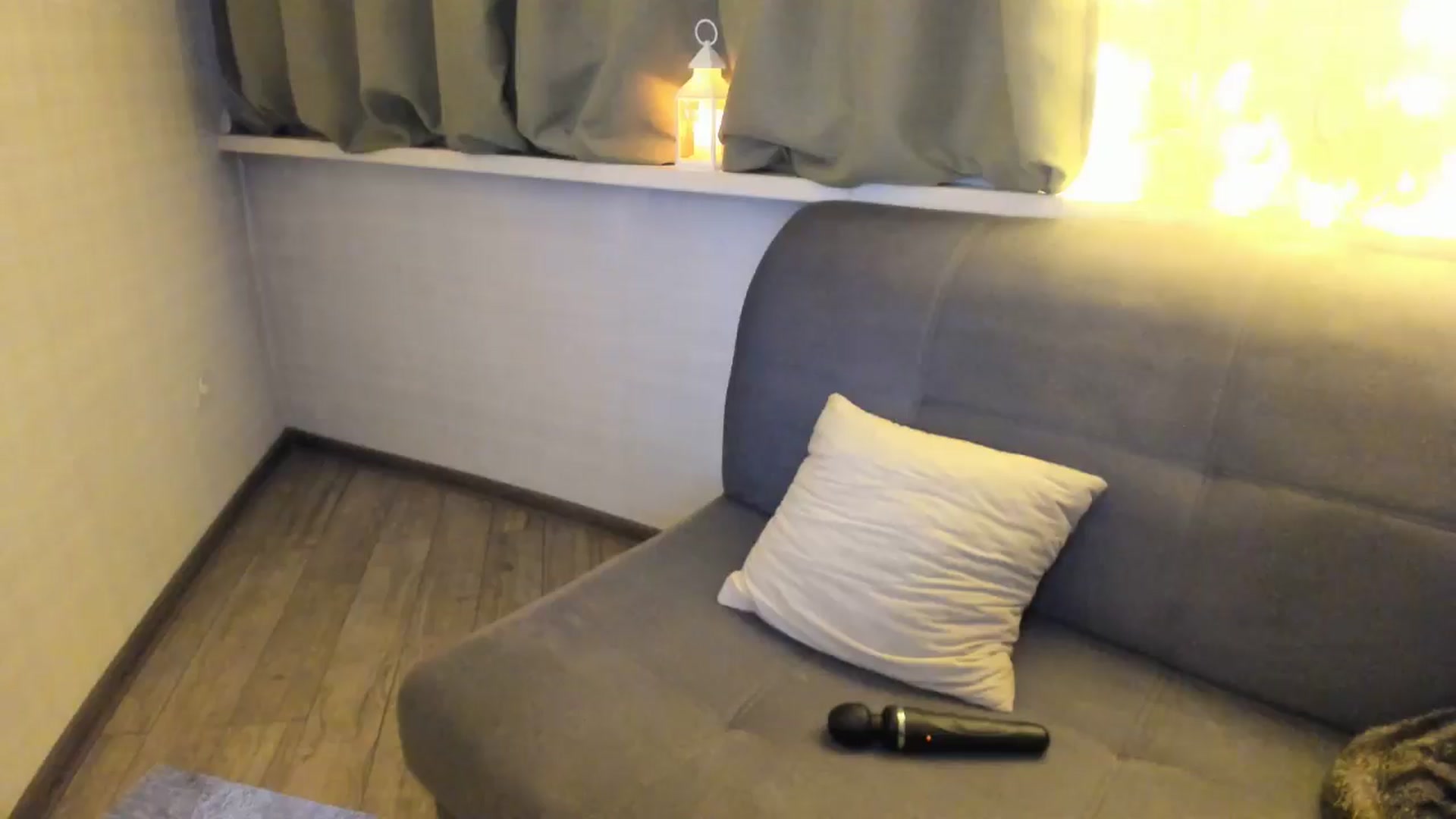 Gallery image thumbnail from Elfleurit's myfreecams stream on, 12/15/2024, 19:20 image 18 of 20