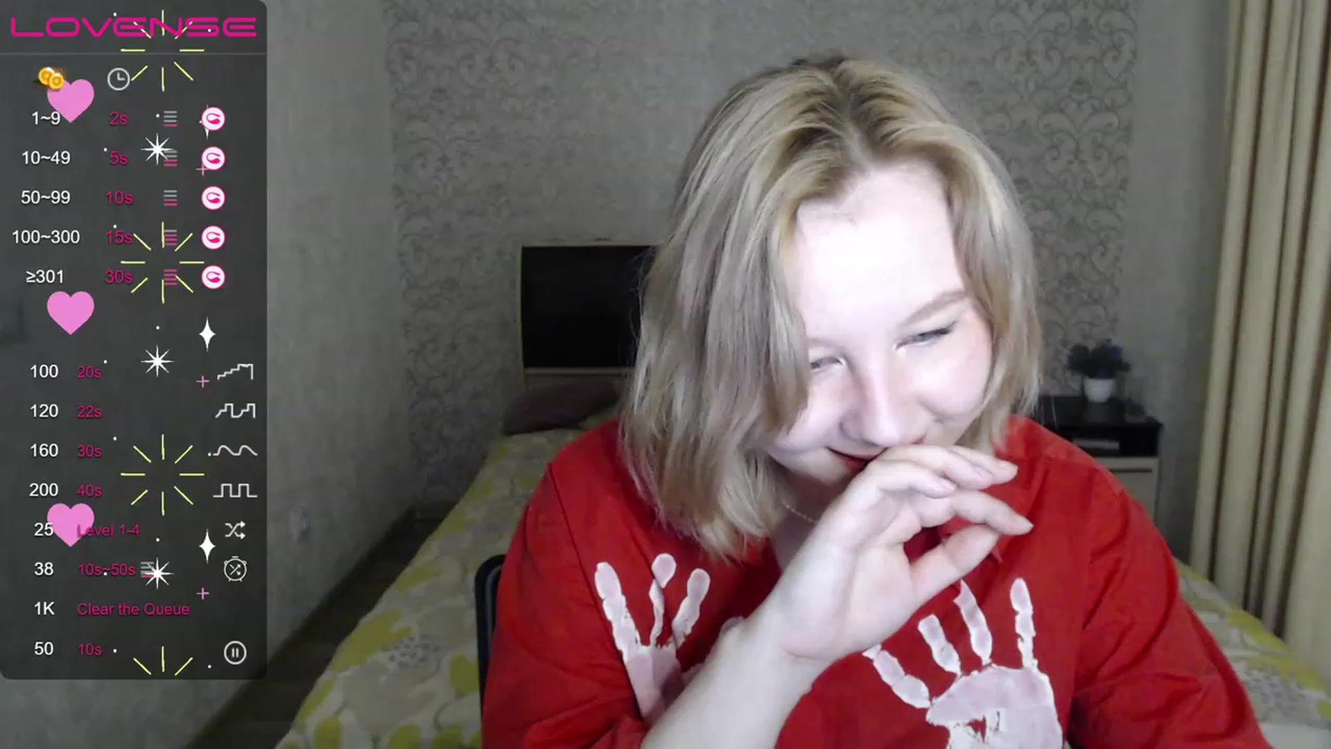 Gallery image thumbnail from Eliemalkovich's myfreecams stream on, 04/24/2023, 18:29 image 14 of 20