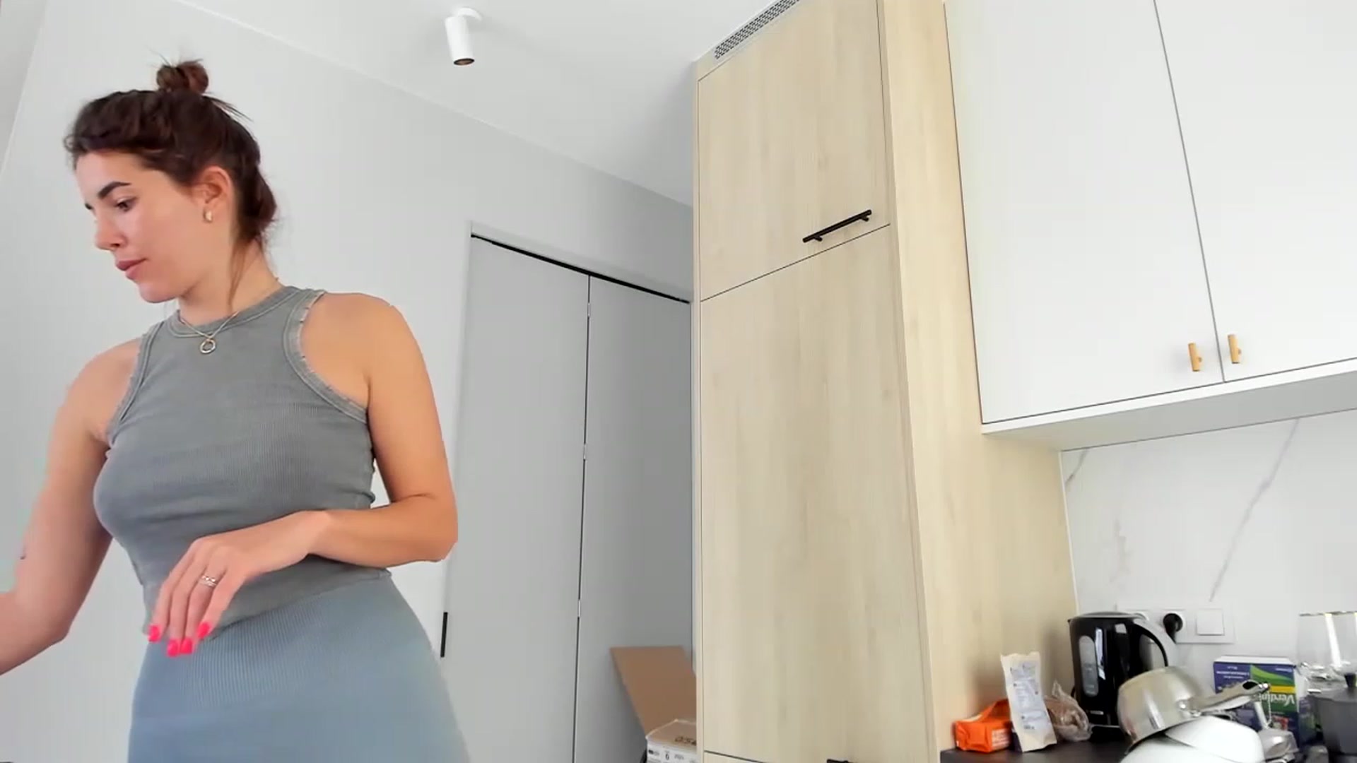 Gallery image thumbnail from EliinaGreen's myfreecams stream on, 03/10/2023, 12:12 image 20 of 20