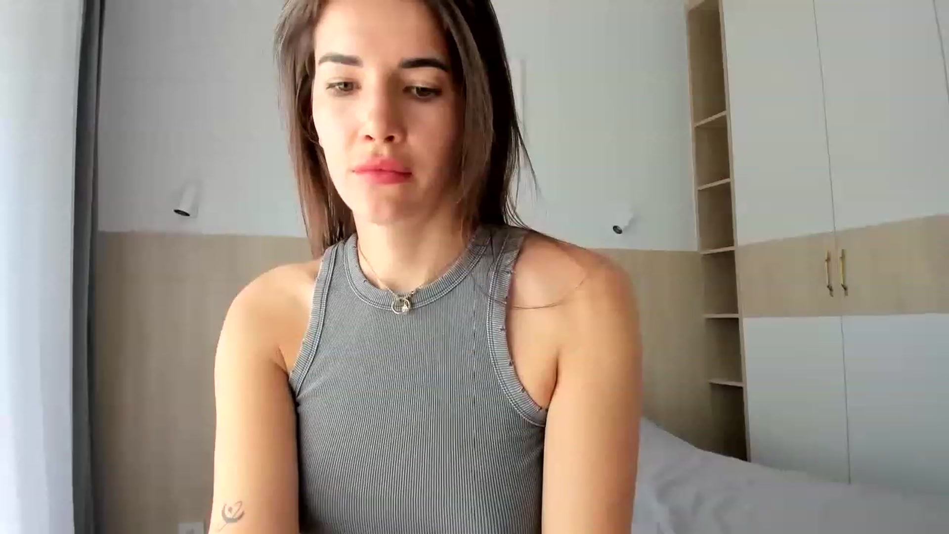 Gallery image thumbnail from EliinaGreen's myfreecams stream on, 03/18/2023, 08:47 image 13 of 20