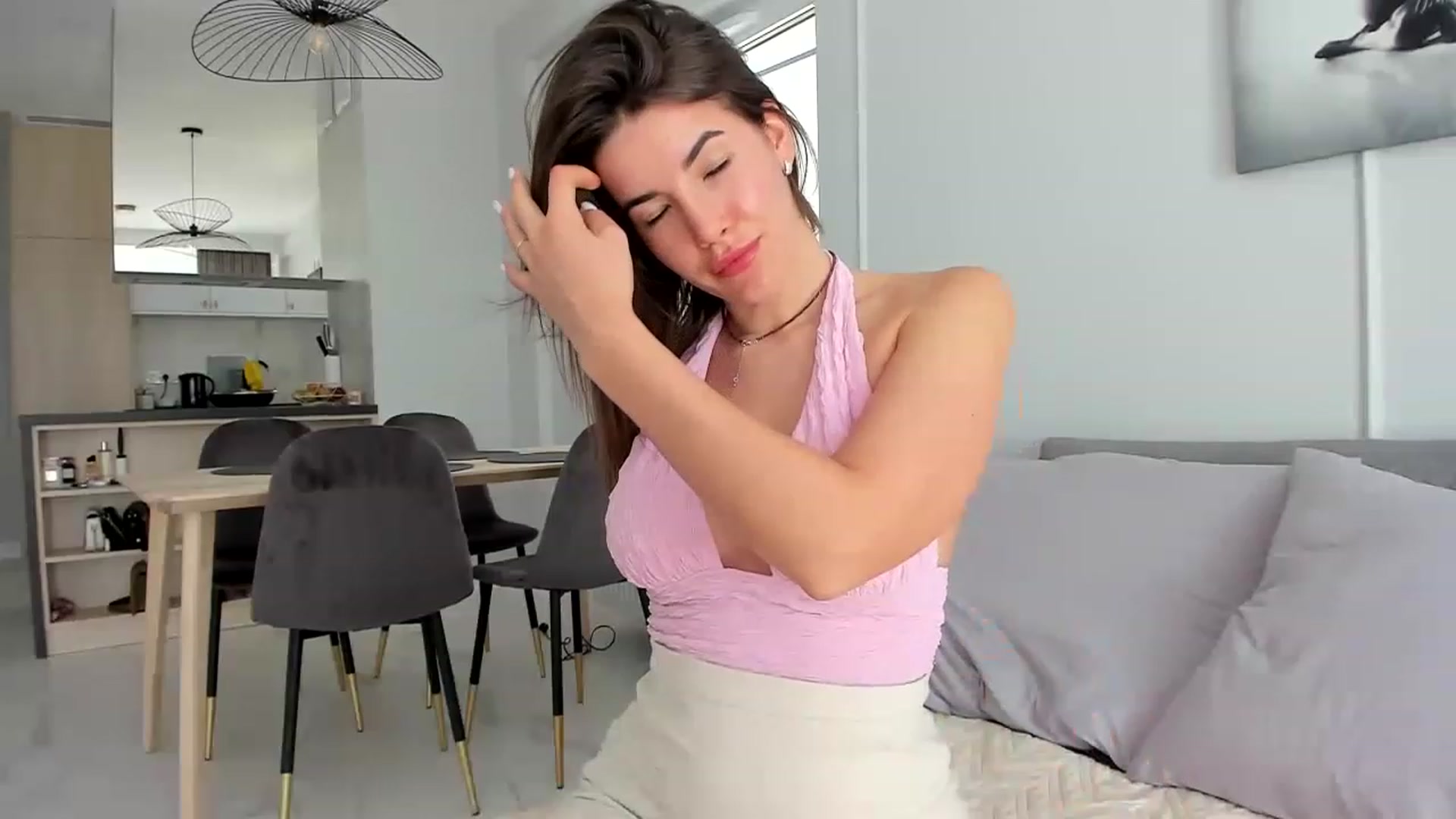 Gallery image thumbnail from EliinaGreen's myfreecams stream on, 05/30/2023, 08:51 image 2 of 20