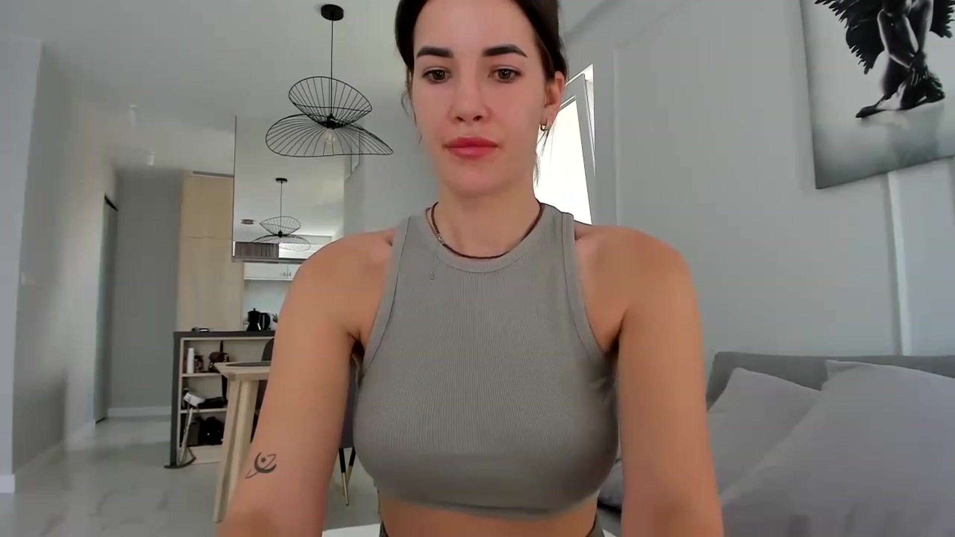 Gallery image thumbnail from EliinaGreen's myfreecams stream on, 06/25/2023, 08:42 image 16 of 20