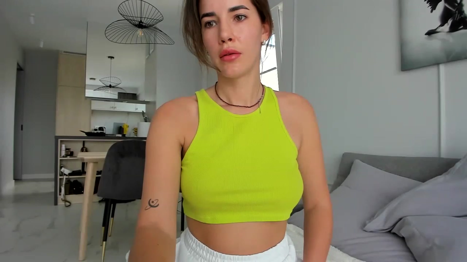 Gallery image thumbnail from EliinaGreen's myfreecams stream on, 06/26/2023, 09:15 image 13 of 20