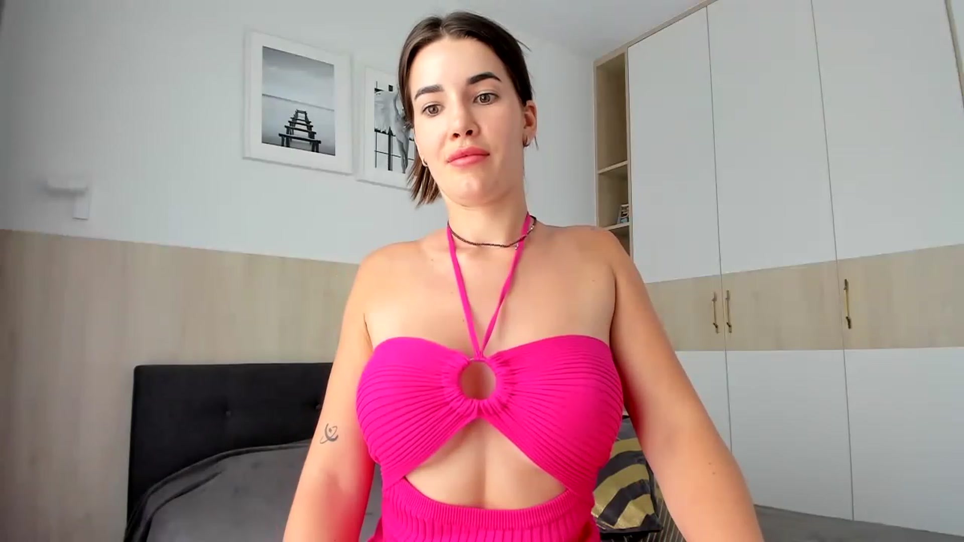 Gallery image thumbnail from EliinaGreen's myfreecams stream on, 07/06/2023, 11:10 image 5 of 20