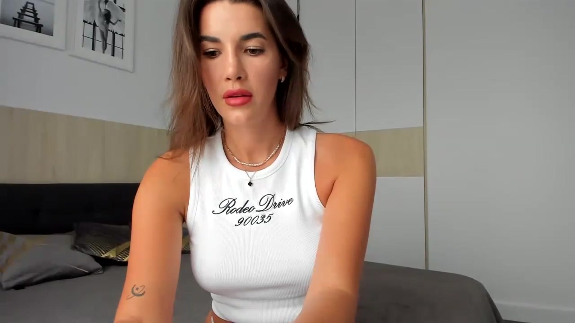 Gallery image thumbnail from EliinaGreen's myfreecams stream on, 08/09/2023, 15:25 image 6 of 20